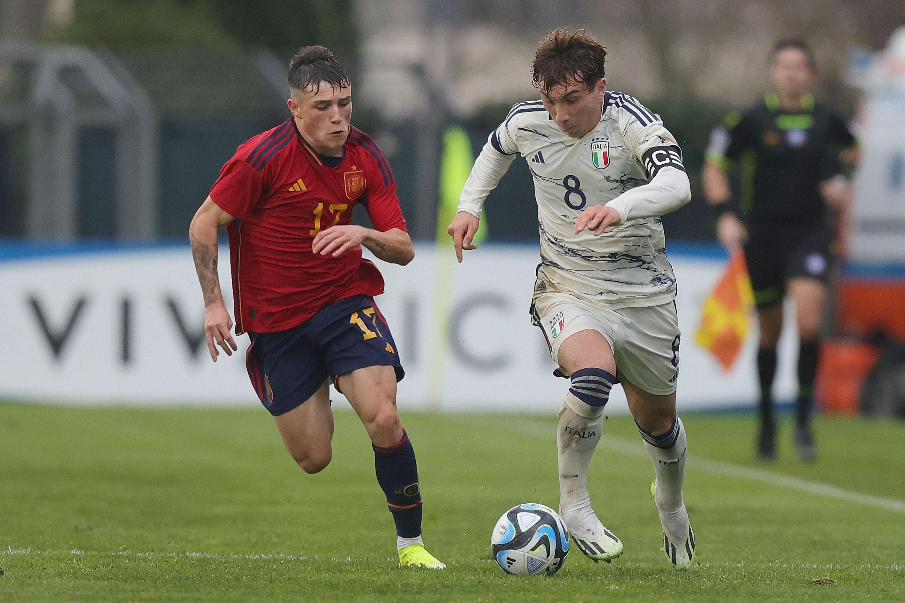 FLORENCE, ITALY - JANUARY 17: Luca Di Maggio of Italy in action during the International Friendly between Italy U19 and Spain U19 at Centro Tecnico Federale di Coverciano on January 17, 2024 in Florence, Italy. (Photo by Gabriele Maltinti/Getty Images) *** Local Caption *** Luca Di Maggio