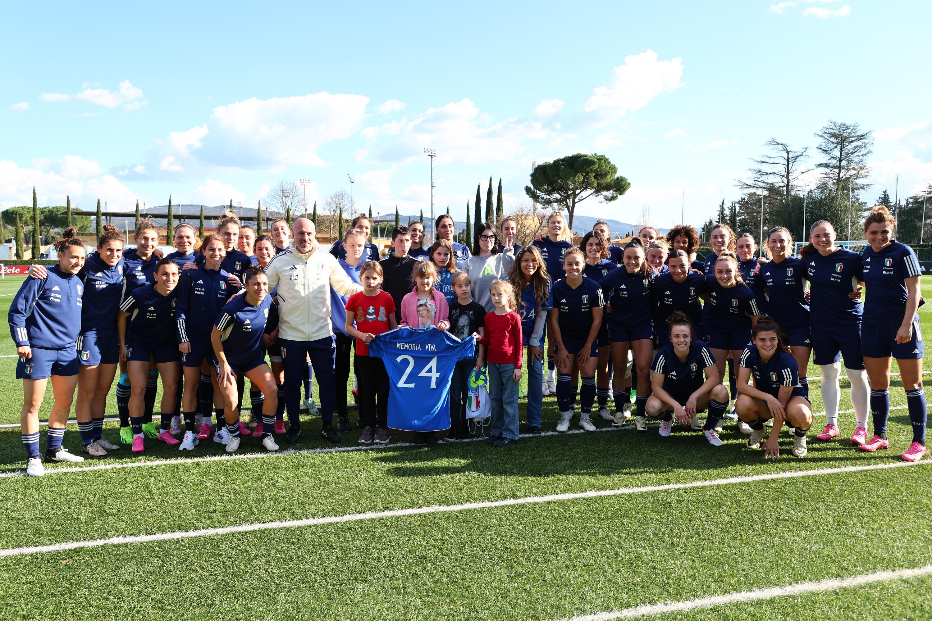 Coverciano accoglie i bambini ucraini. Gravina: \"Il calcio italiano è unito per rivendicare a gran voce la pace\"
