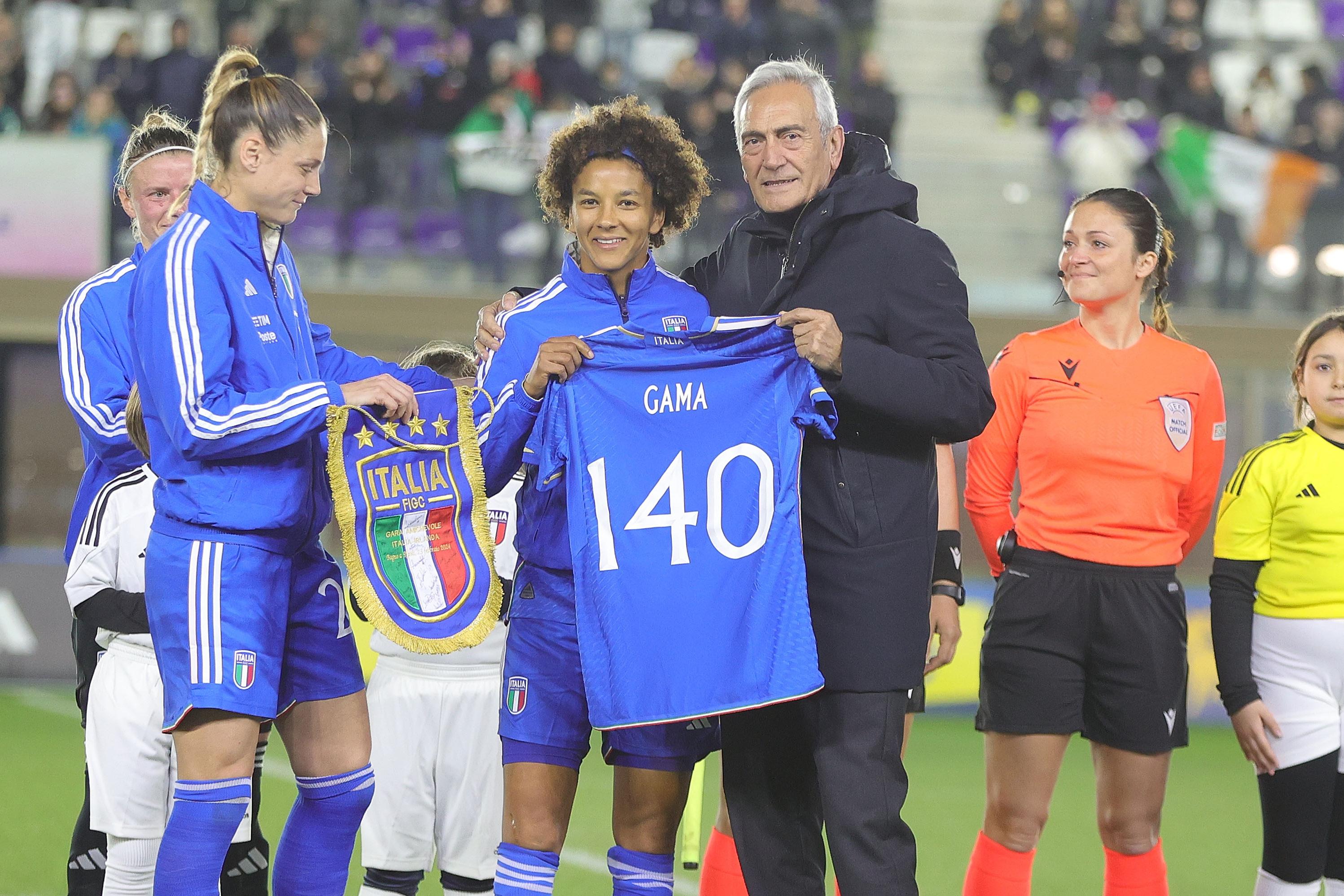 FLORENCE, ITALY - FEBRUARY 22: Sara Gama of Italy Women and Gabriele Gravina president of FIGC during Italy and Ireland - Women International friendly match at Viola Park on February 22, 2024 in Florence, Italy. (Photo by Gabriele Maltinti/Getty Images) *** Local Caption *** Sara Gama; Gabriele Gravina