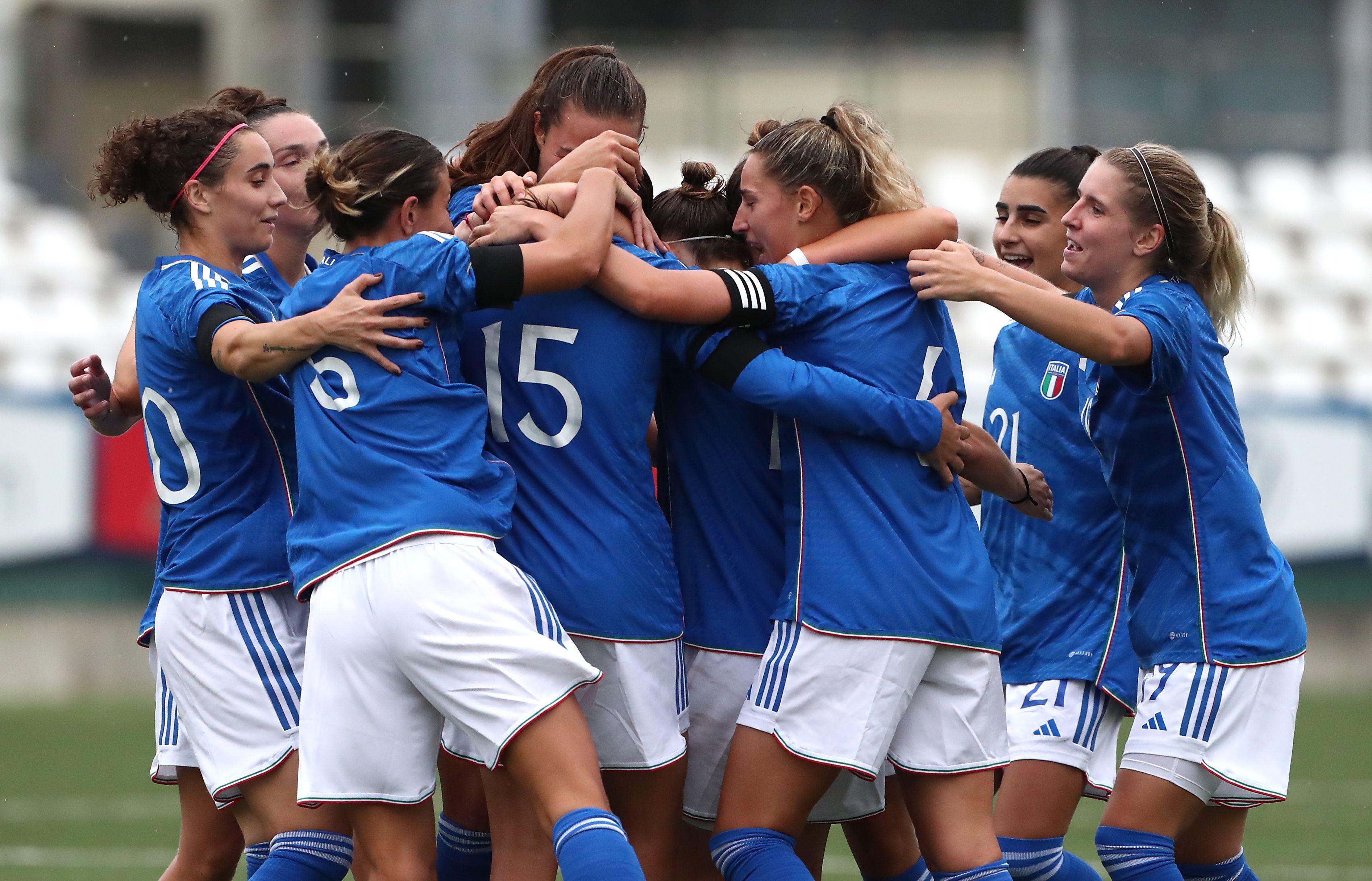 VERCELLI, ITALY - OCTOBER 26: Alice Corelli of Italy celebrates her goal with her team-mates during the Women's U23 European League between Italy and England at Silvio Piola Stadium on October 26, 2023 in Vercelli, Italy. (Photo by Marco Luzzani/Getty Images)