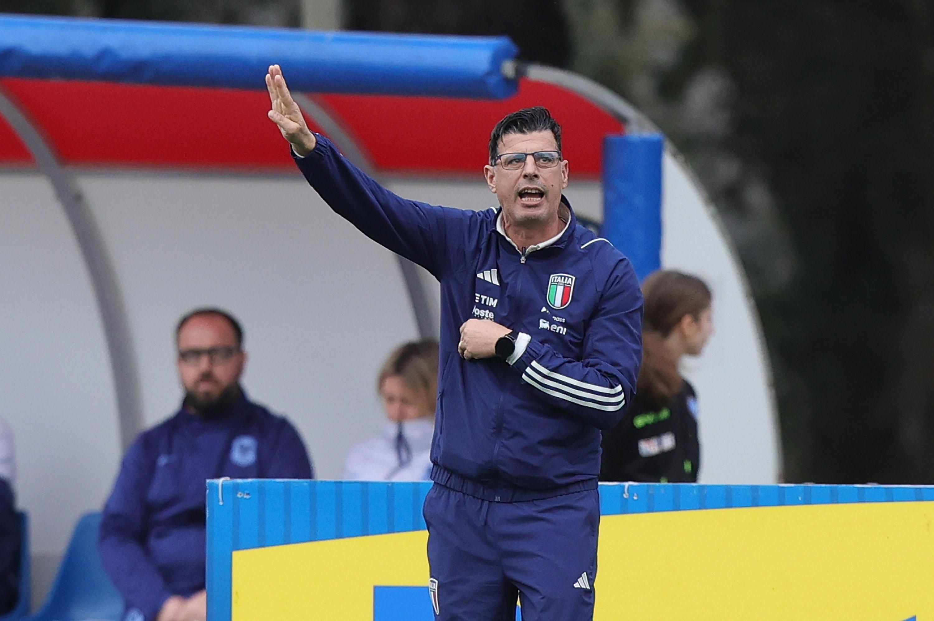 TIRRENIA, ITALY - FEBRUARY 29: Marco Dessi' manager of Italy U16 gestures during the Women U16 International Friendly match beteween Italy and France at Centro di Preparazione Olimpica di Tirrenia on February 29, 2024 in Tirrenia, Italy. (Photo by Gabriele Maltinti/Getty Images) *** Local Caption *** Marco Dessi'