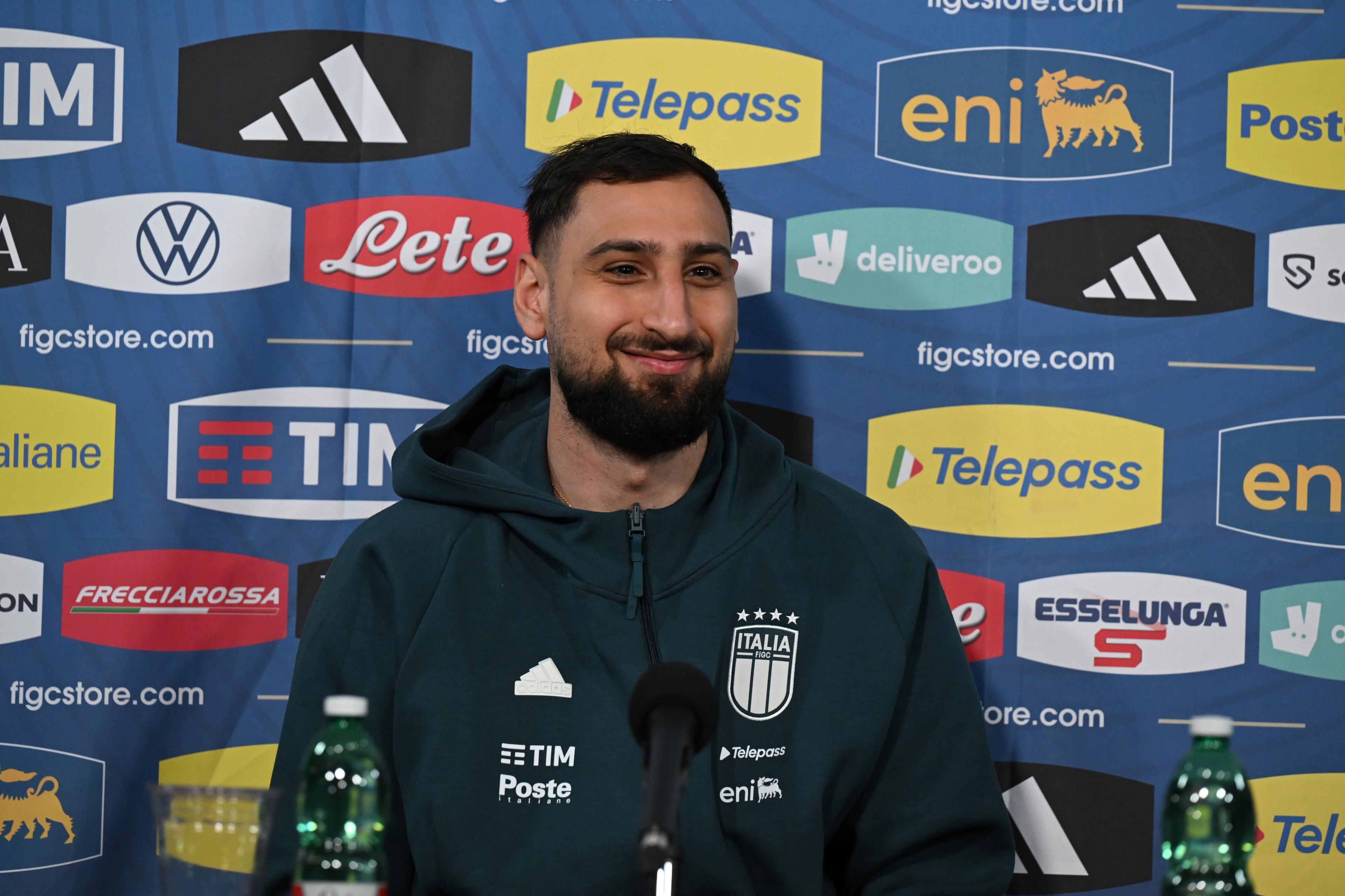 FORT LAUDERDALE, FLORIDA - MARCH 20: Gianluigi Donnarumma of Italy speaks with the media during a press conference on March 20, 2024 in Fort Lauderdale, Florida. (Photo by Claudio Villa/Getty Images)