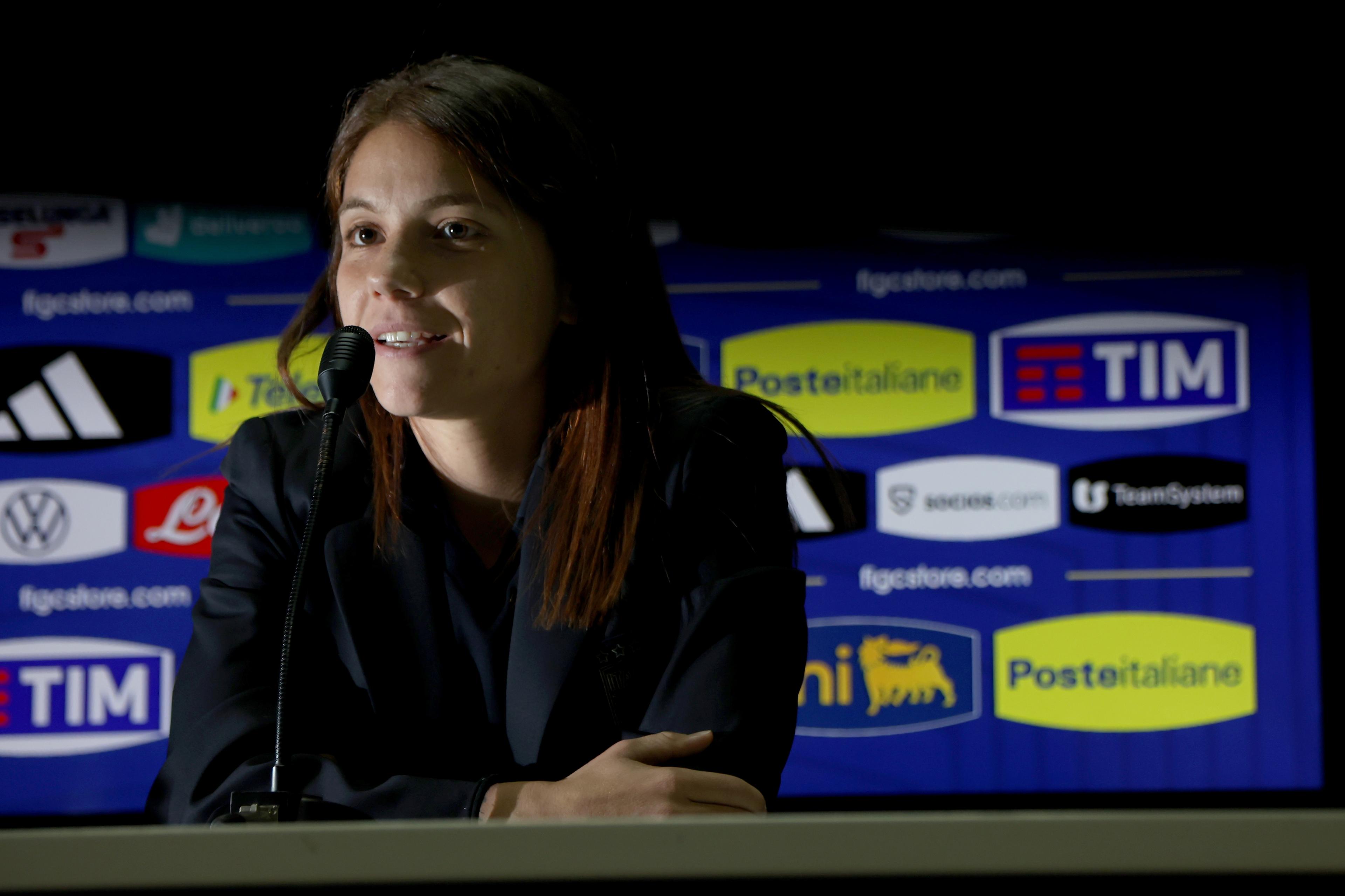 COSENZA, ITALY - APRIL 04: Manuela Giugliano of Italy during press conference at Stadio San Vito on April 04, 2024 in Cosenza, Italy. (Photo by Maurizio Lagana/Getty Images)