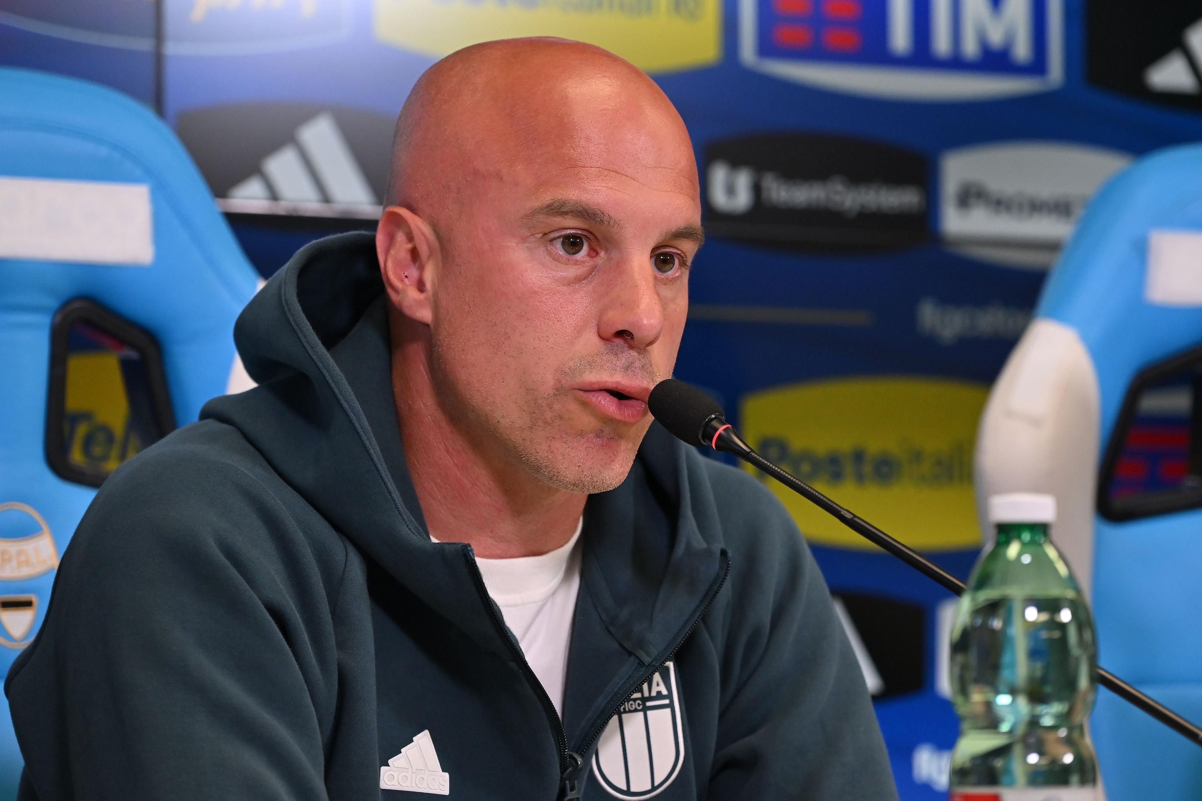 FERRARA, ITALY - JUNE 03:Andrea Soncin head coach of Italy during the Italy Women Press Conference & Walk Around at Stadio Paolo Mazza on June 03, 2024 in Ferrara, Italy. (Photo by Alessandro Sabattini/Getty Images)