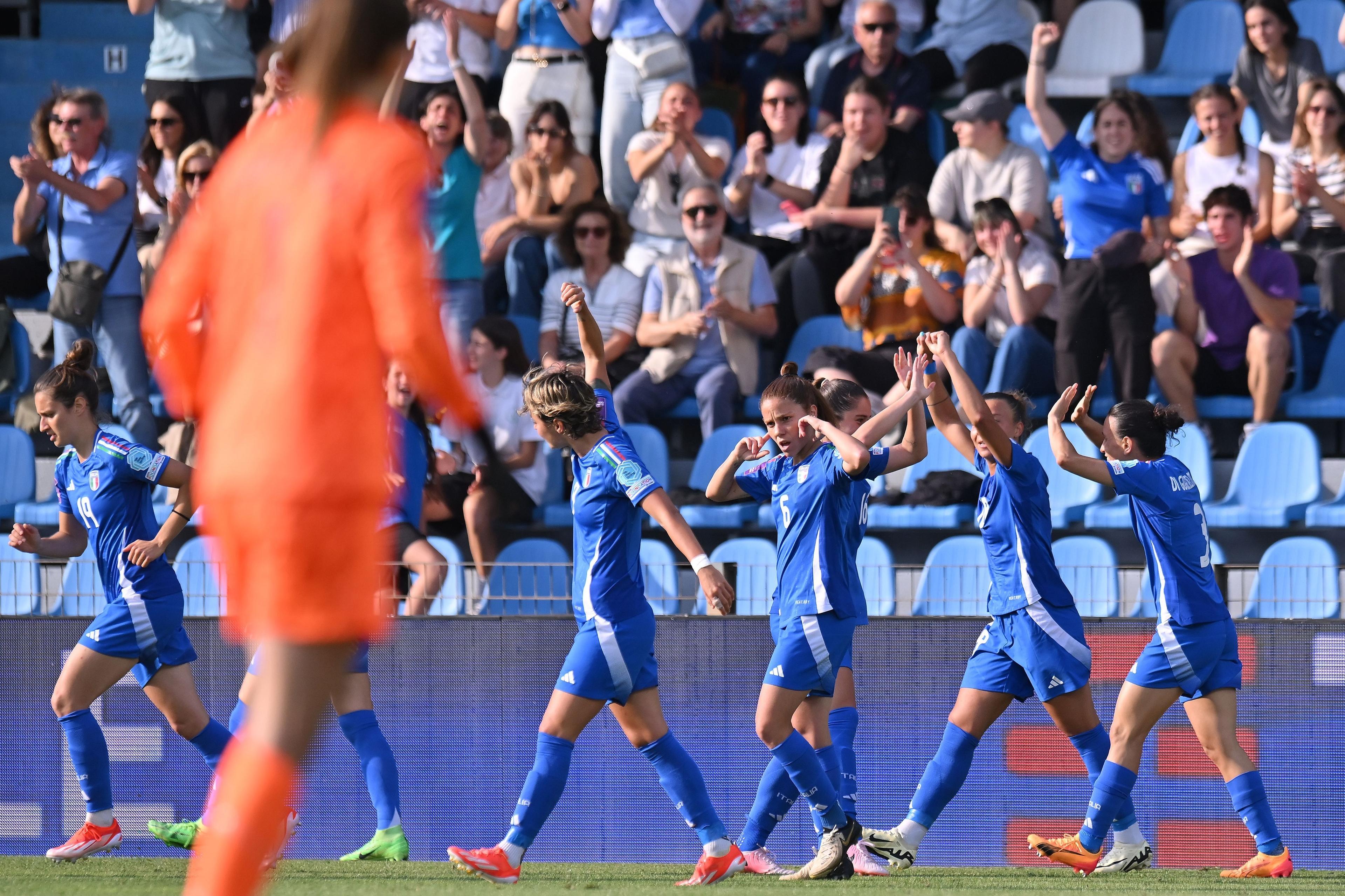 FERRARA, ITALY - JUNE 04: Manuela Giugliano of Italy celebrates after scoring the opening goal during the UEFA Women's EURO 2025 Qualifier match between Italy and Norway at Stadio Paolo Mazza on June 04, 2024 in Ferrara, Italy. (Photo by Alessandro Sabattini/Getty Images)