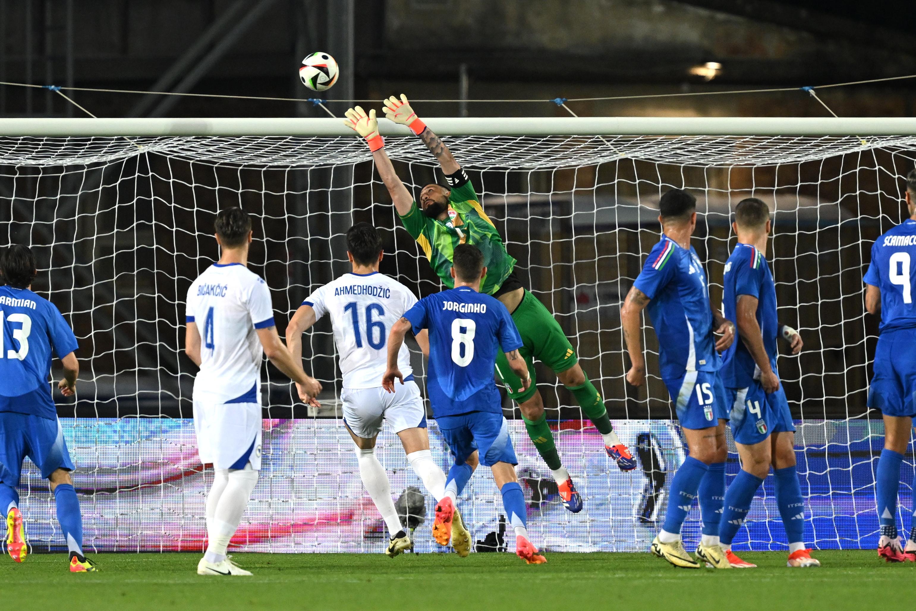EMPOLI, ITALY - JUNE 09: Gianluigi Donnarumma of Italy in action during International Friendly beetween Italy and Bosnia & Herzegovina at Stadio Carlo Castellani on June 09, 2024 in Empoli, Italy. (Photo by Claudio Villa/Getty Images)