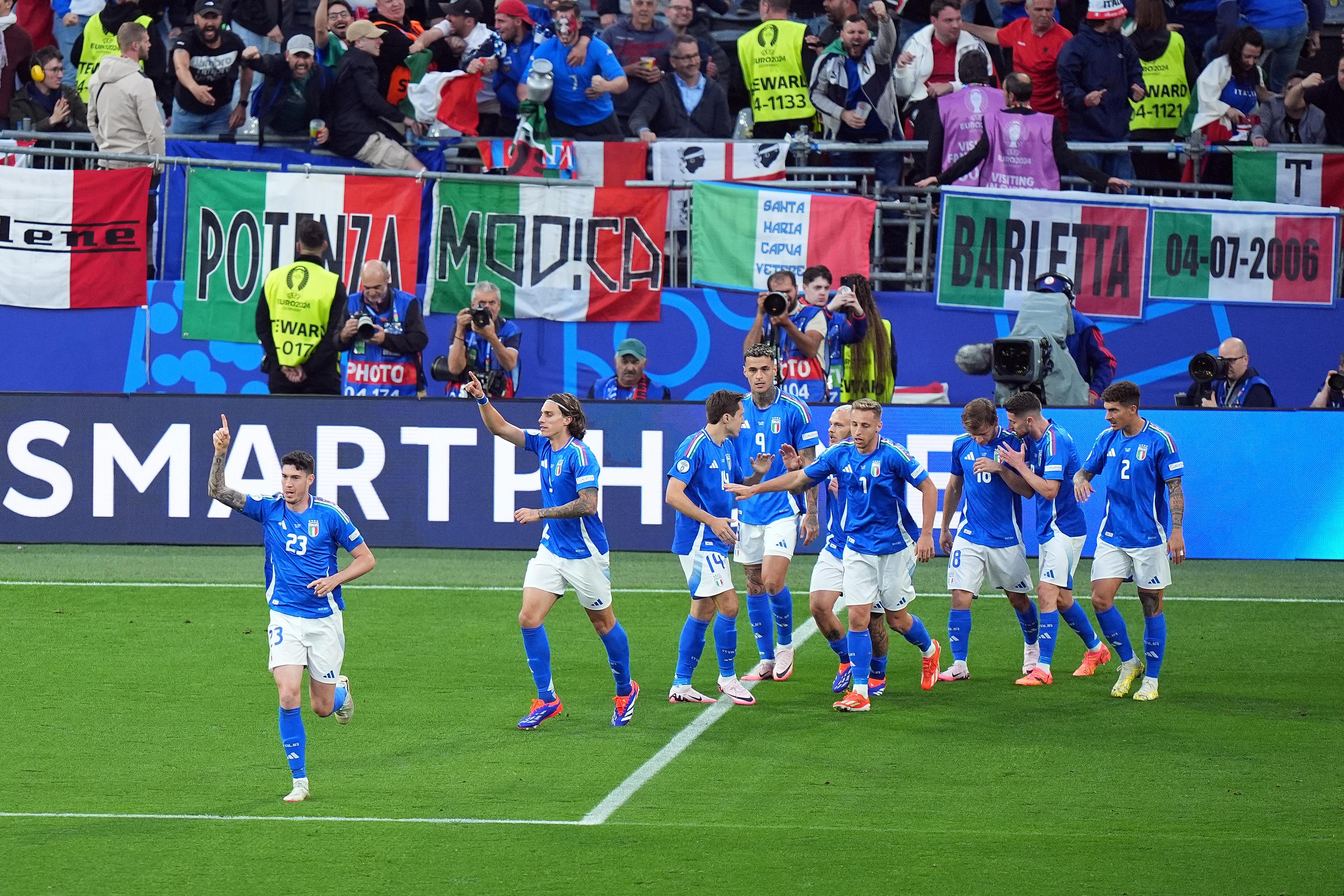 DORTMUND, GERMANY - JUNE 15: Nicolo Barella of Italy celebrates scoring his team\\'s second goal with teammates during the UEFA EURO 2024 group stage match between Italy and Albania at Football Stadium Dortmund on June 15, 2024 in Dortmund, Germany. (Photo by Angel Martinez - UEFA/UEFA via Getty Images)