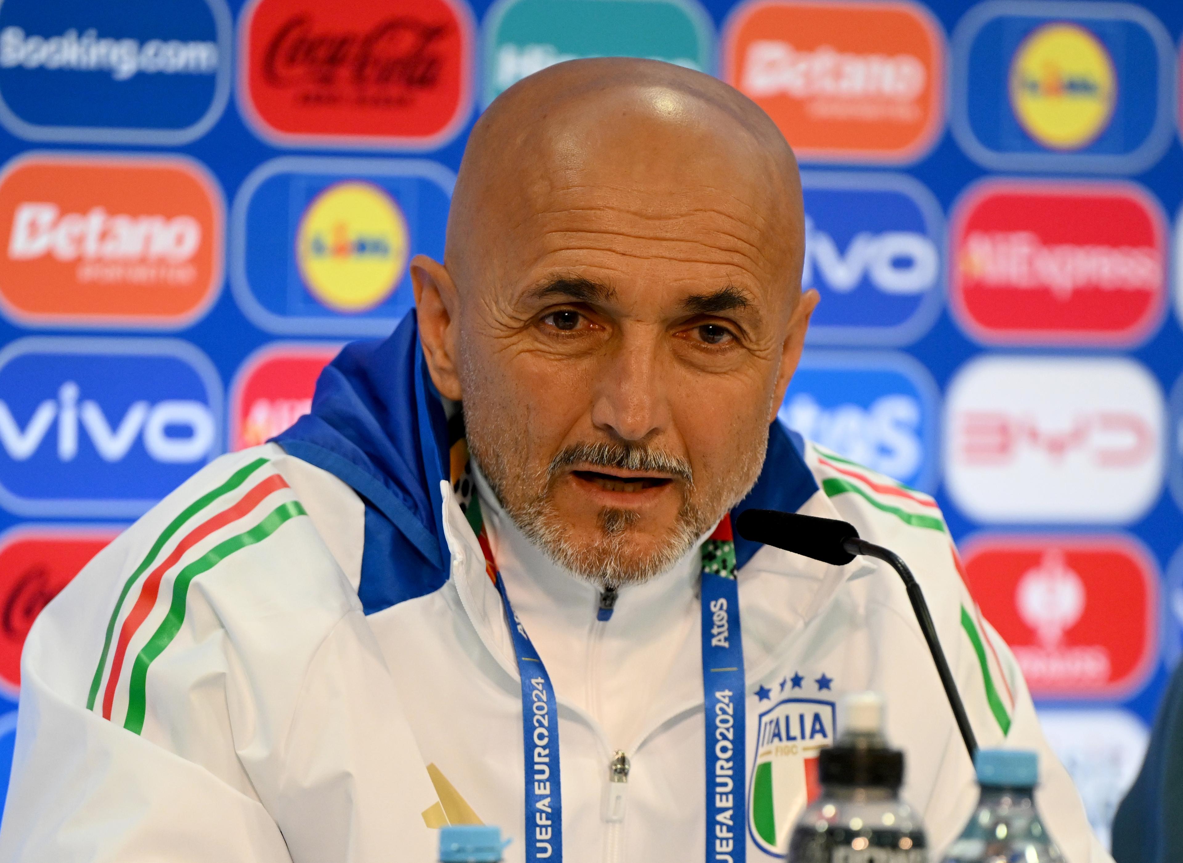 GELSENKIRCHEN, GERMANY - JUNE 19: Head coach Italy Luciano Spalletti speaks with the media during Italy press conference at Arena AufSchalke on June 19, 2024 in Gelsenkirchen, Germany. (Photo by Claudio Villa/Getty Images for FIGC)