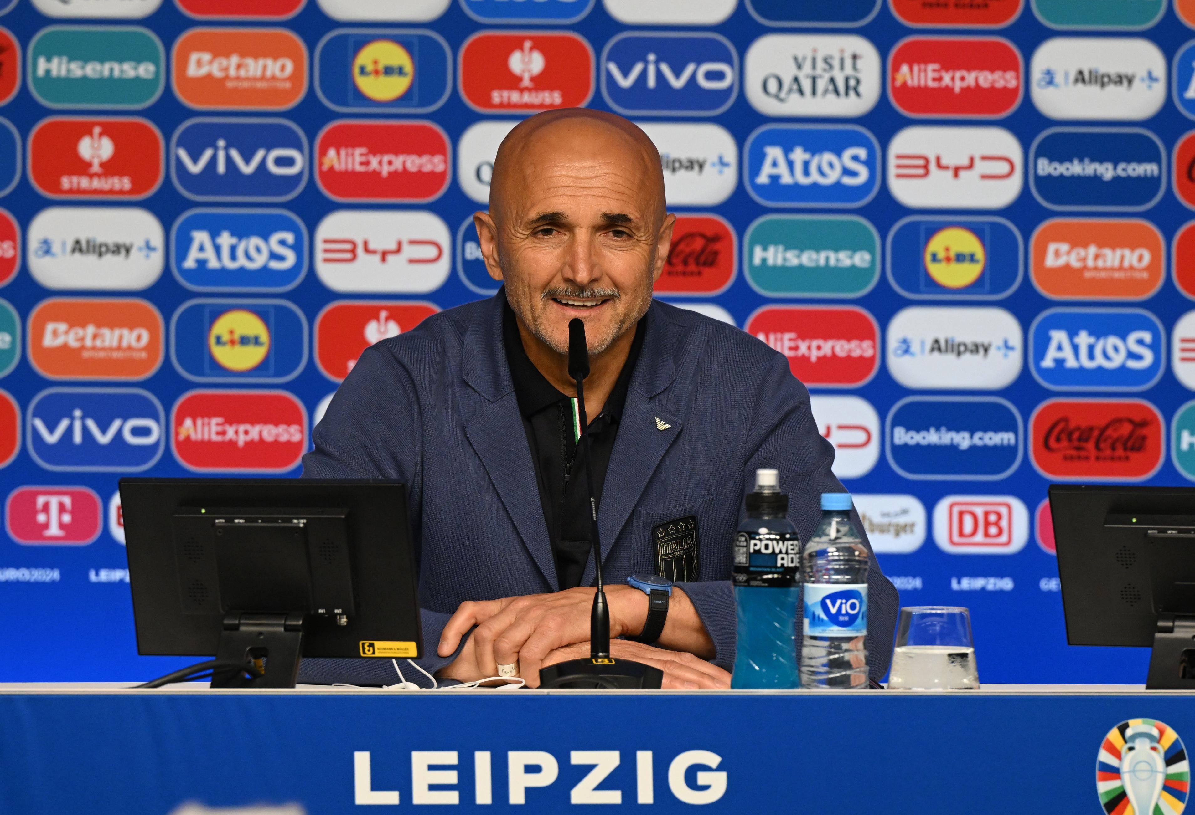 LEIPZIG, GERMANY - JUNE 23: Head coach of Italy Luciano Spalletti speaks during a press conference at Football Stadium Leipzig on June 23, 2024 in Leipzig, Germany. (Photo by Claudio Villa/Getty Images for FIGC)