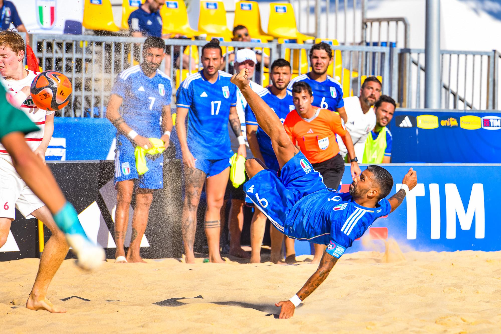 Gli Azzurri danno una prova di grande solidità: la vittoria contro la Danimarca vale il pass per gli Europei