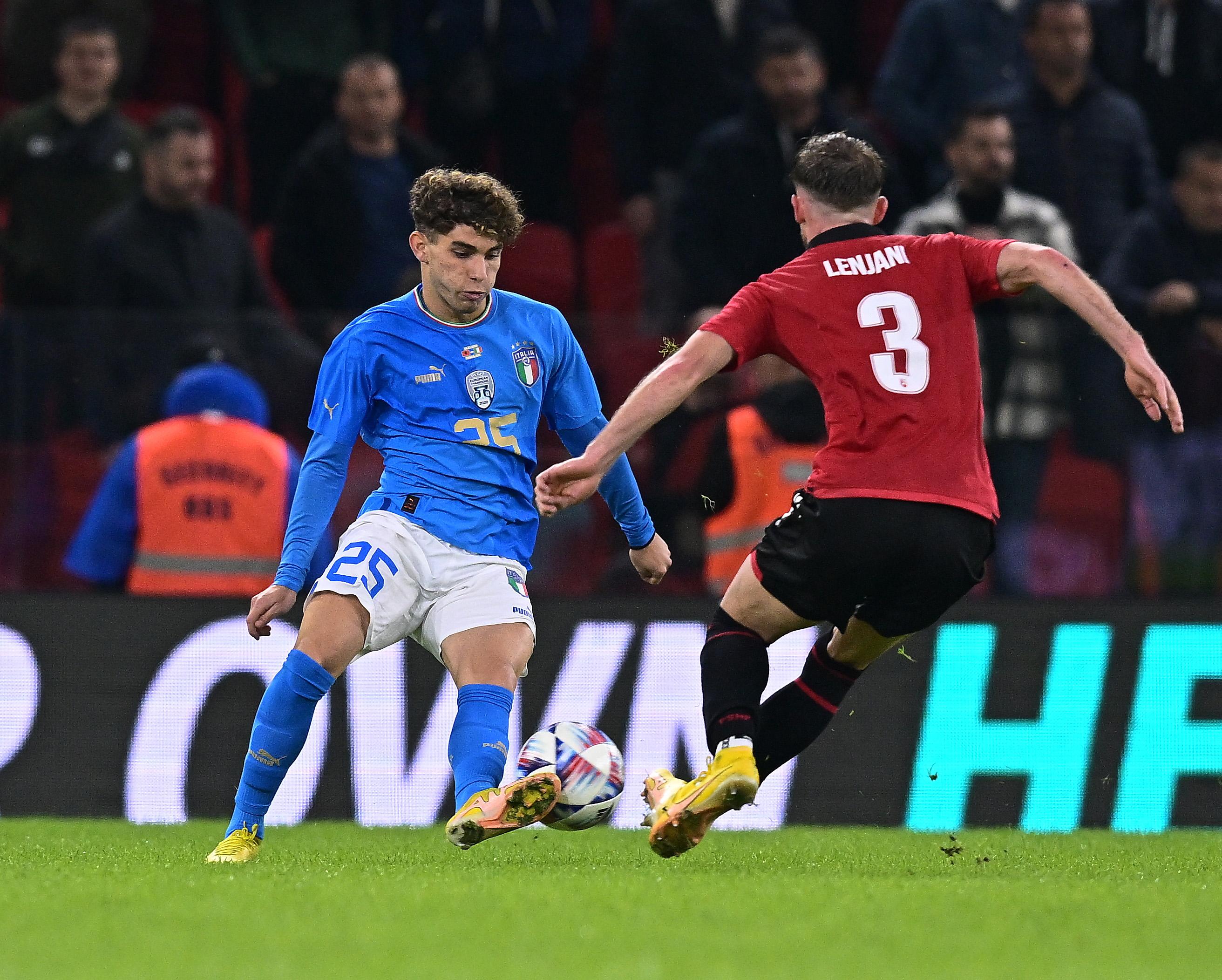 TIRANA, ALBANIA - NOVEMBER 16: Simone Pafundi of Italy in action during the International friendly match between Albania and Italy at on November 16, 2022 in Tirana, Albania. (Photo by Mattia Ozbot/Getty Images)
