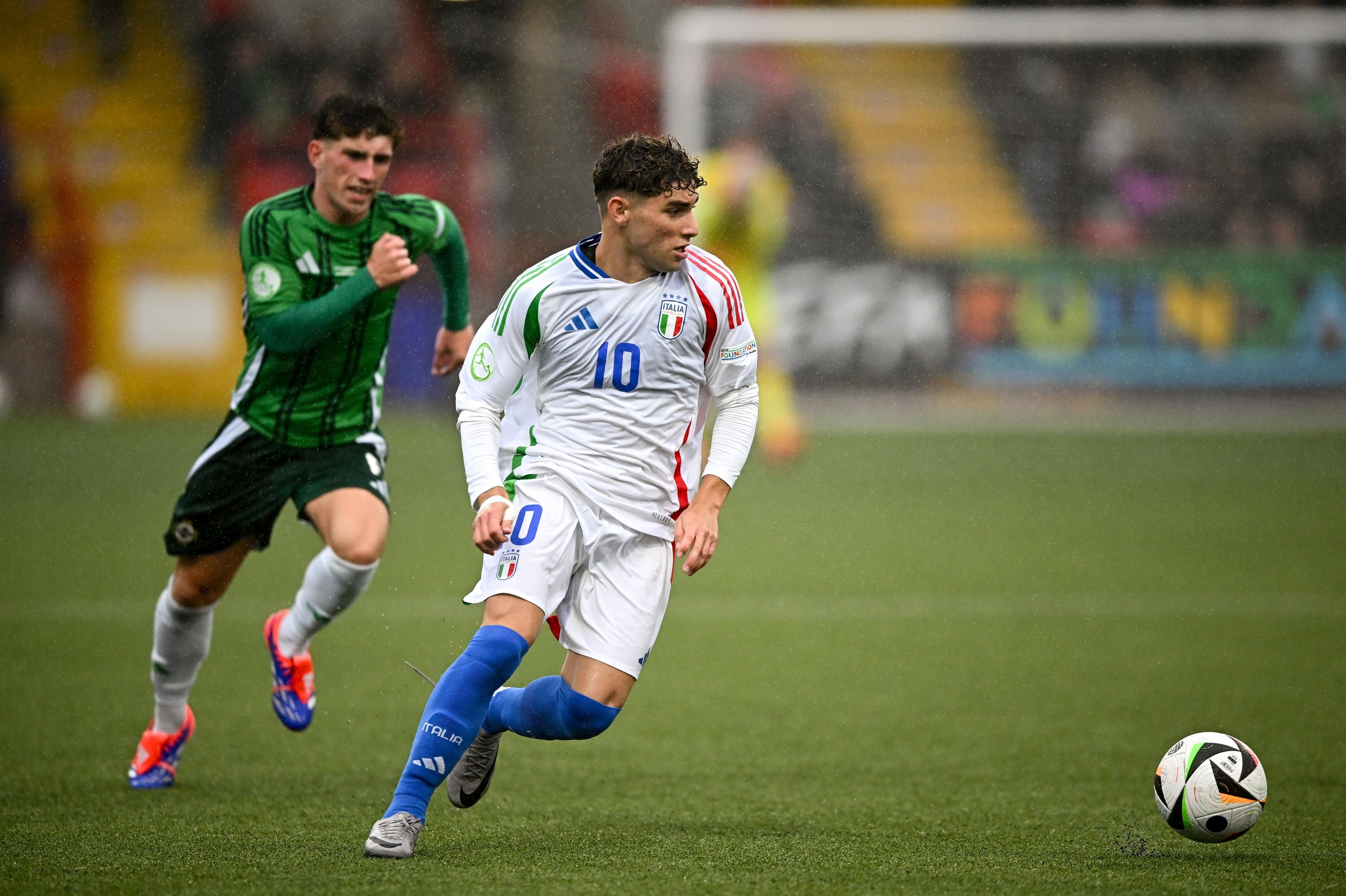 LARNE, NORTHERN IRELAND - JULY 18: Simone Pafundi of Italy during the UEFA European Under-19 Championship 2024 Group A match between Northern Ireland and Italy at Inver Park on July 18, 2024 in Larne, Northern Ireland. (Photo by Seb Daly - Sportsfile/UEFA via Getty Images)