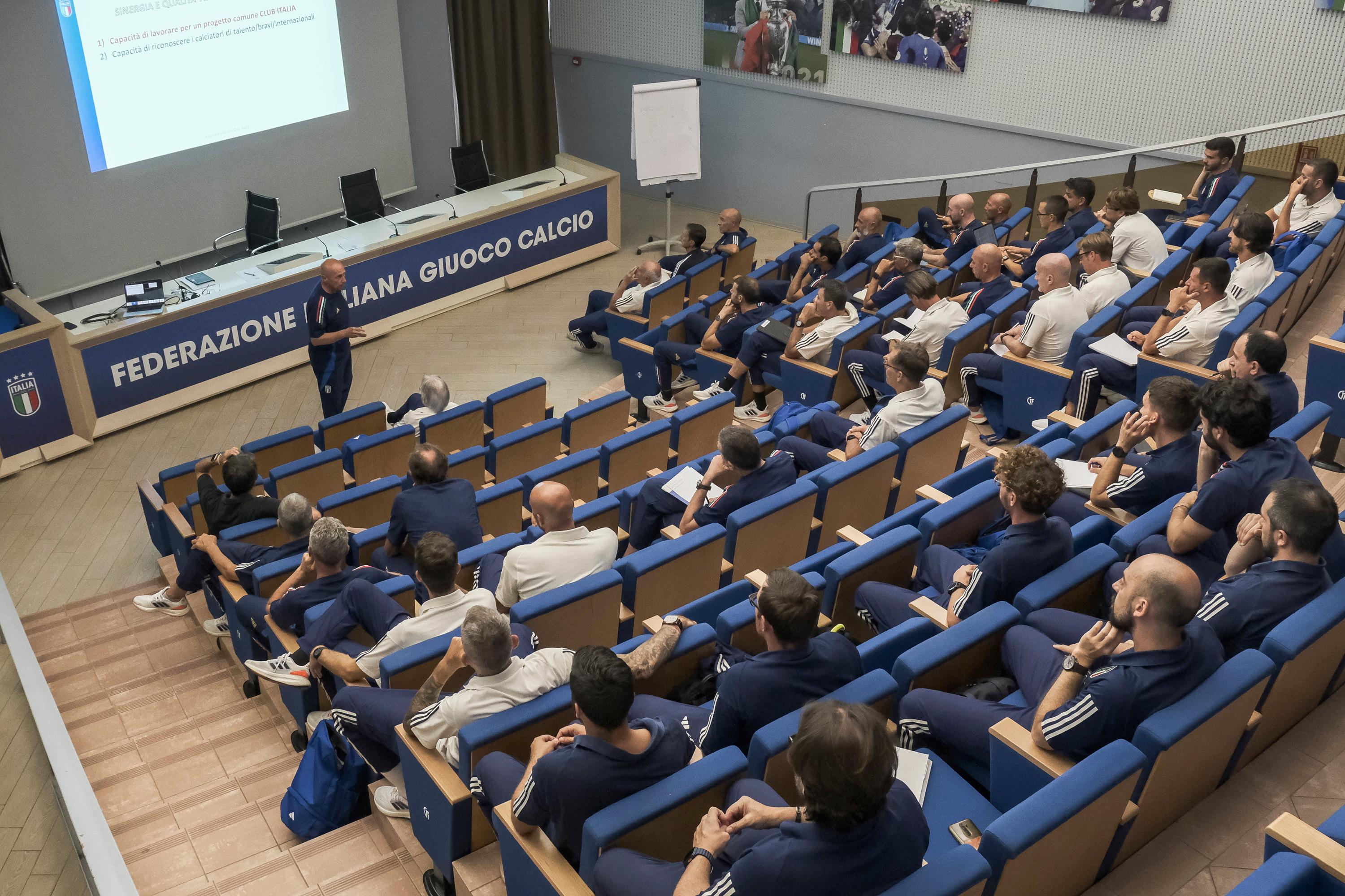 Azzurrini, una nuova stagione al via: Corradi alla guida dell’Under 20 e Bollini alla 19. Viscidi: \"Iniziamo a riseminare per il futuro\"