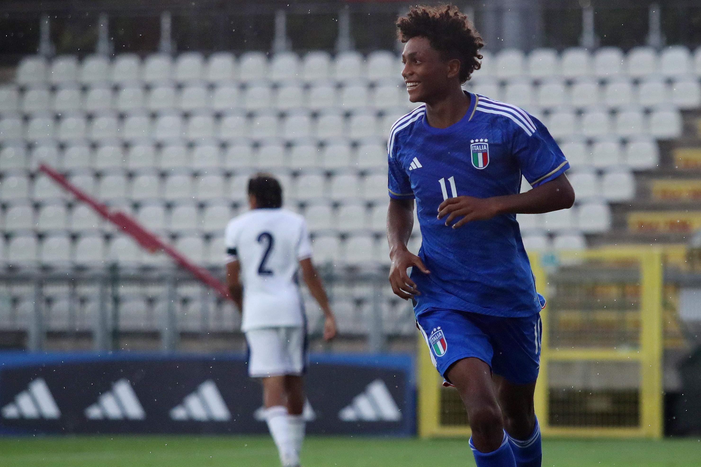 ROME, ITALY - AUGUST 27: Kevin Fustini with his teammates of Italy U16 celebrates after scoring the opening goal during the Friendly Match between Italy U16 and England U16 on August 27, 2024 in Rome, Italy. (Photo by Paolo Bruno/Getty Images)