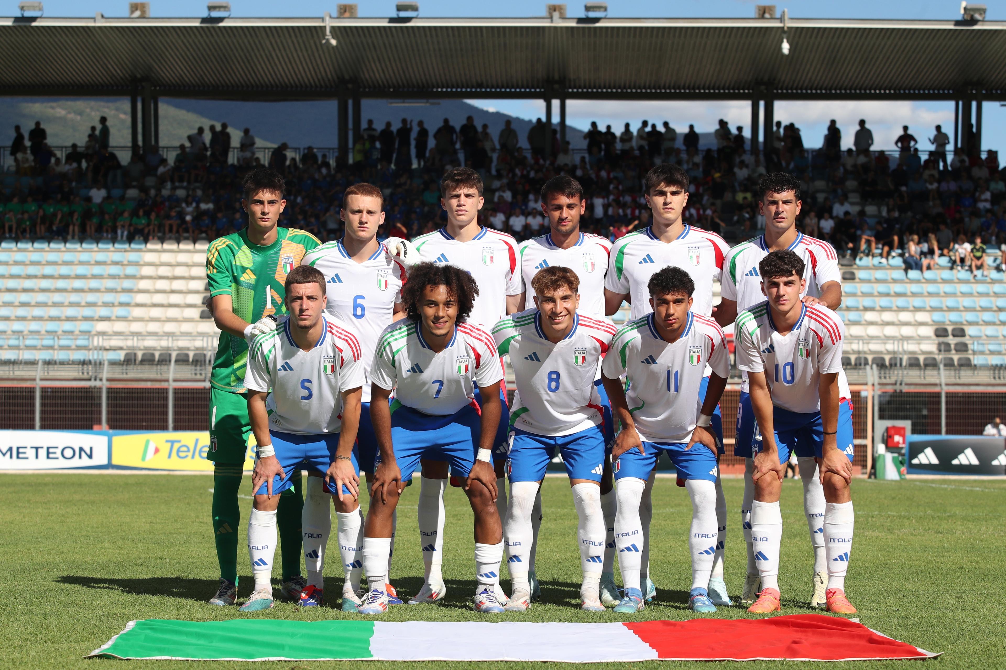 RIETI, ITALY - SEPTEMBER 10: Italy U20 team poses during the Elite Tournament match between Italy U20 and Germany U20 at Stadio Centro D'Italia on September 10, 2024 in Rieti, Italy. (Photo by Paolo Bruno/Getty Images)