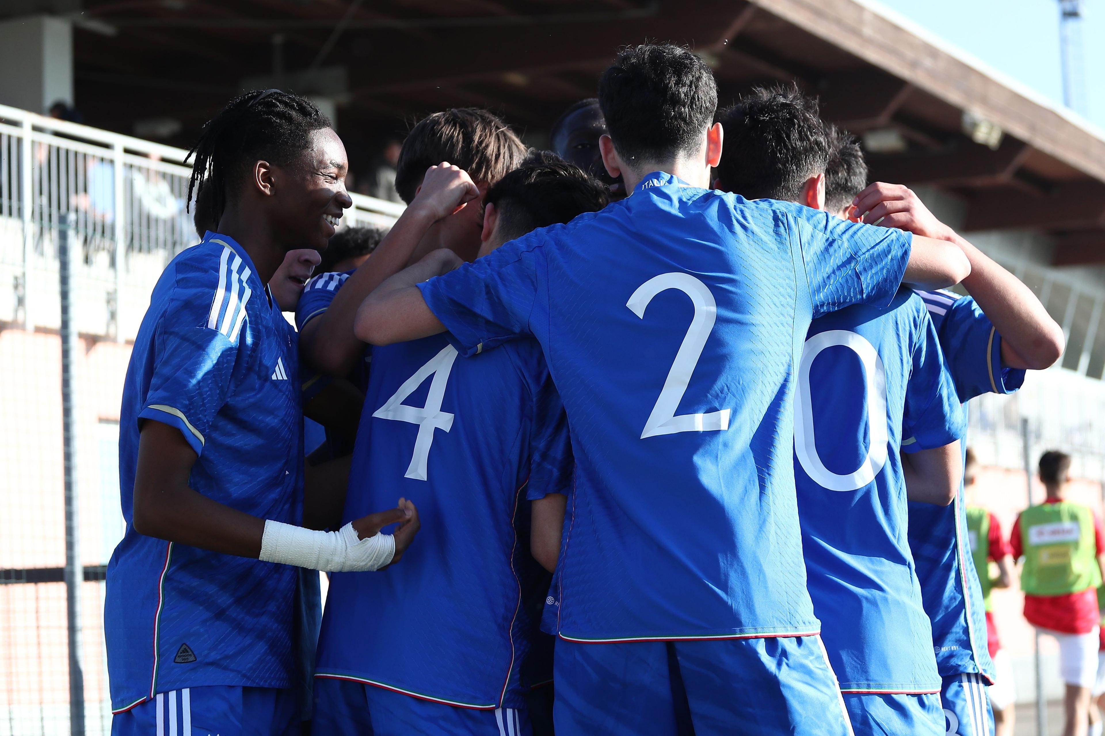 NOVARA, ITALY - FEBRUARY 20: Marcello Fugazzola of Italy celebrates with his team-mates after scoring the opening goal during the international friendly match between Italy U15 and Poland U15 at Novarello Training Center on February 20, 2024 in Novara, Italy. (Photo by Marco Luzzani/Getty Images)