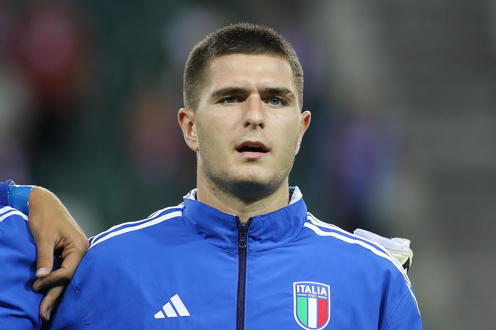 KOCAELI, TURKEY - SEPTEMBER 12: Lorenzo Pirola of Italy looks on during UEFA European Under-21 Championship Qualifier match between Turkey and Italy at on September 12, 2023 in Kocaeli, Turkey. (Photo by Ahmad Mora/Getty Images)