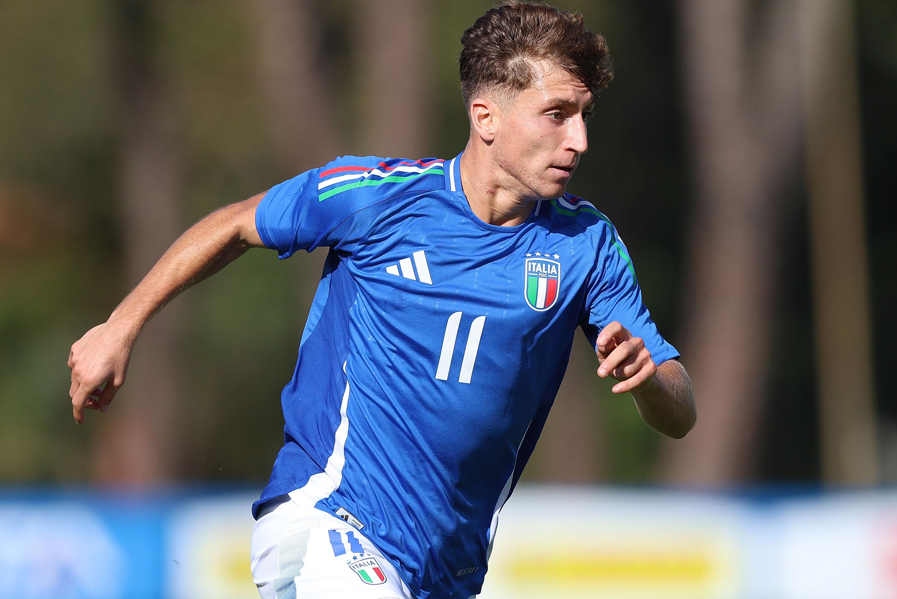 TIRRENIA, ITALY - OCTOBER 10: Tommaso Baldanzi of Italy U21 in action during the Friendly match between Italy U21 and Livorno at Centro di Preparazione Olimpica on October 10, 2024 in Tirrenia, Italy. (Photo by Gabriele Maltinti - FIGC/FIGC via Getty Images) 2:1 *** Local Caption *** Tommaso Baldanzi