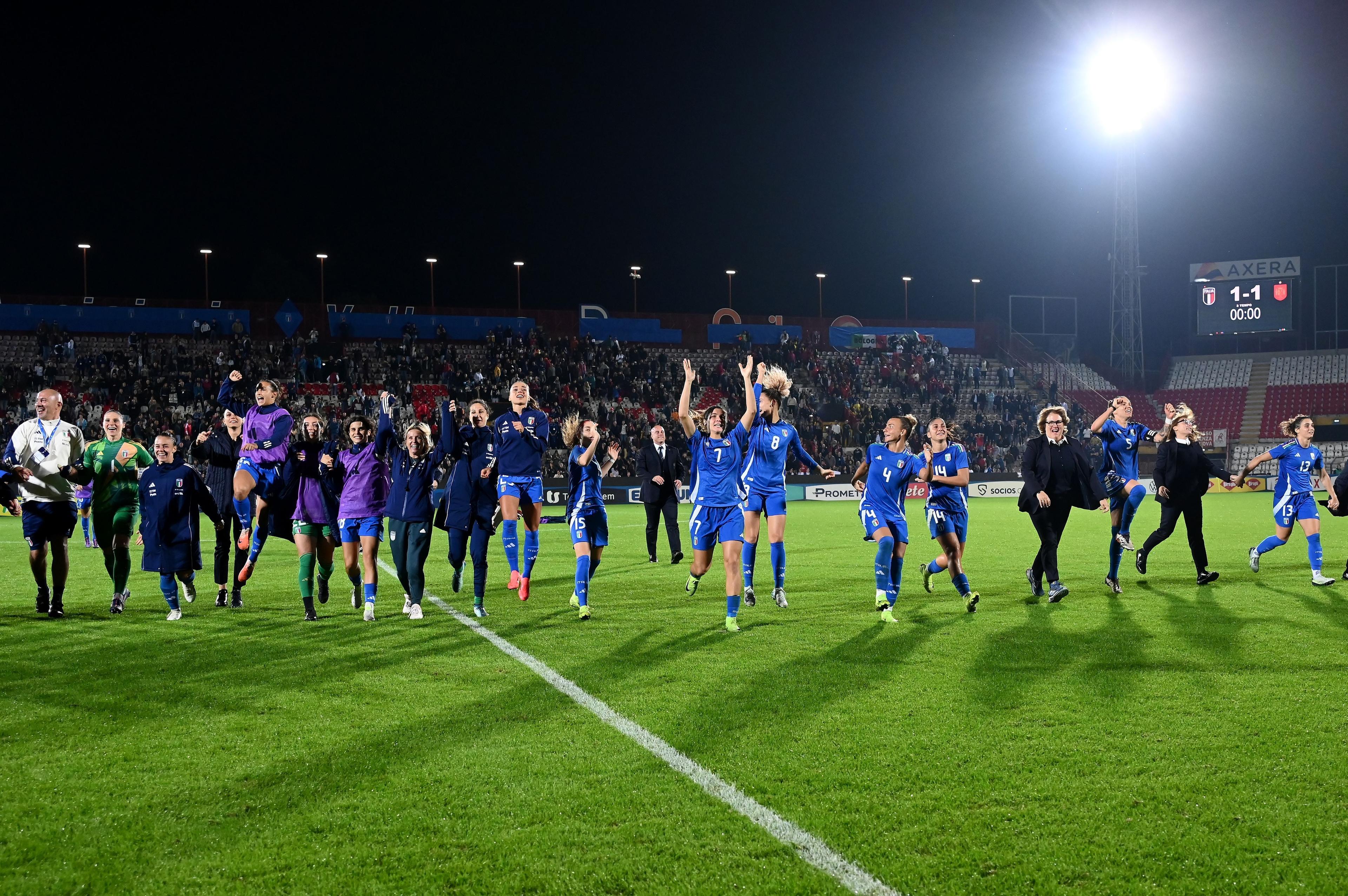 IMOLA, ITALY - OCTOBER 29:Italian players celebrate during the Women's International Friendly match between Italy and Spain on October 29, 2024 in Imola, Italy. (Photo by FIGC/FIGC via Getty Images)