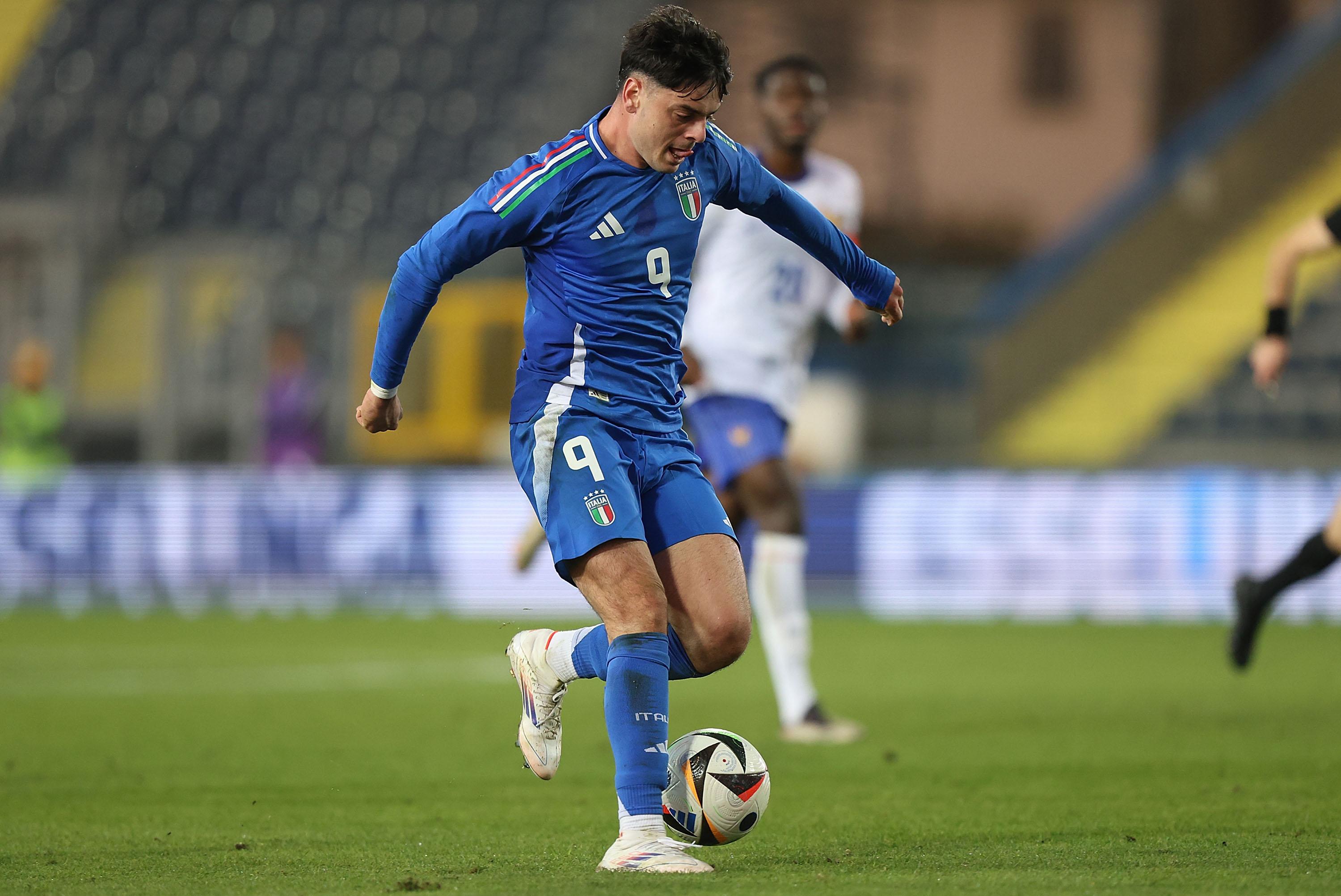 EMPOLI, ITALY - NOVEMBER 15: Giuseppe Ambrosino of Italy U21 in action during the international friendly match between Italy U21 and France U21 at Stadio Carlo Castellani on November 15, 2024 in Empoli, Italy. (Photo by Gabriele Maltinti - FIGC/FIGC via Getty Images) *** Local Caption *** Giuseppe Ambrosino