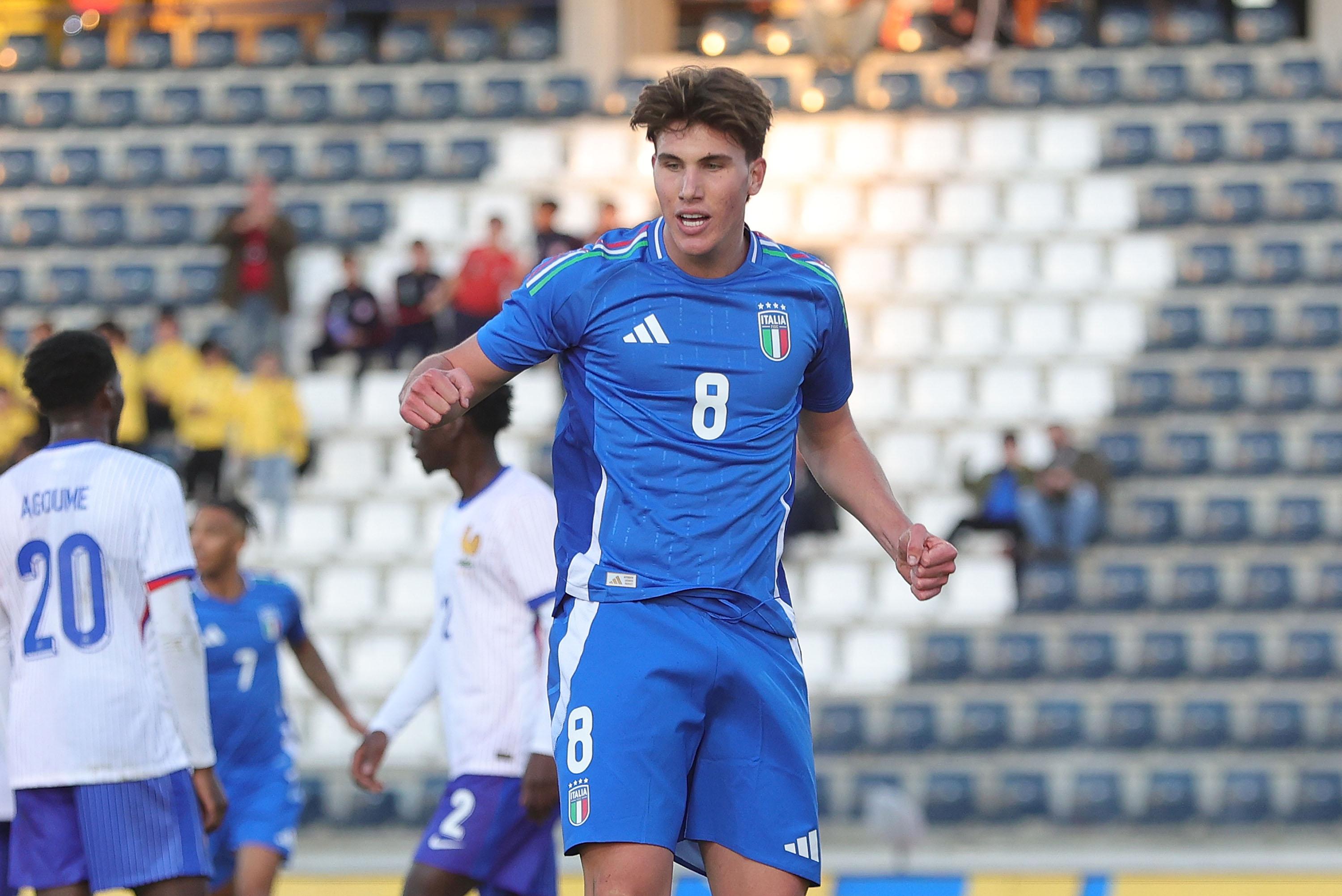 EMPOLI, ITALY - NOVEMBER 15: Cesare Casadei of Italy U21 celebrates after scoring a goal during the international friendly match between Italy U21 and France U21 at Stadio Carlo Castellani on November 15, 2024 in Empoli, Italy. (Photo by Gabriele Maltinti - FIGC/FIGC via Getty Images) *** Local Caption *** Cesare Casadei