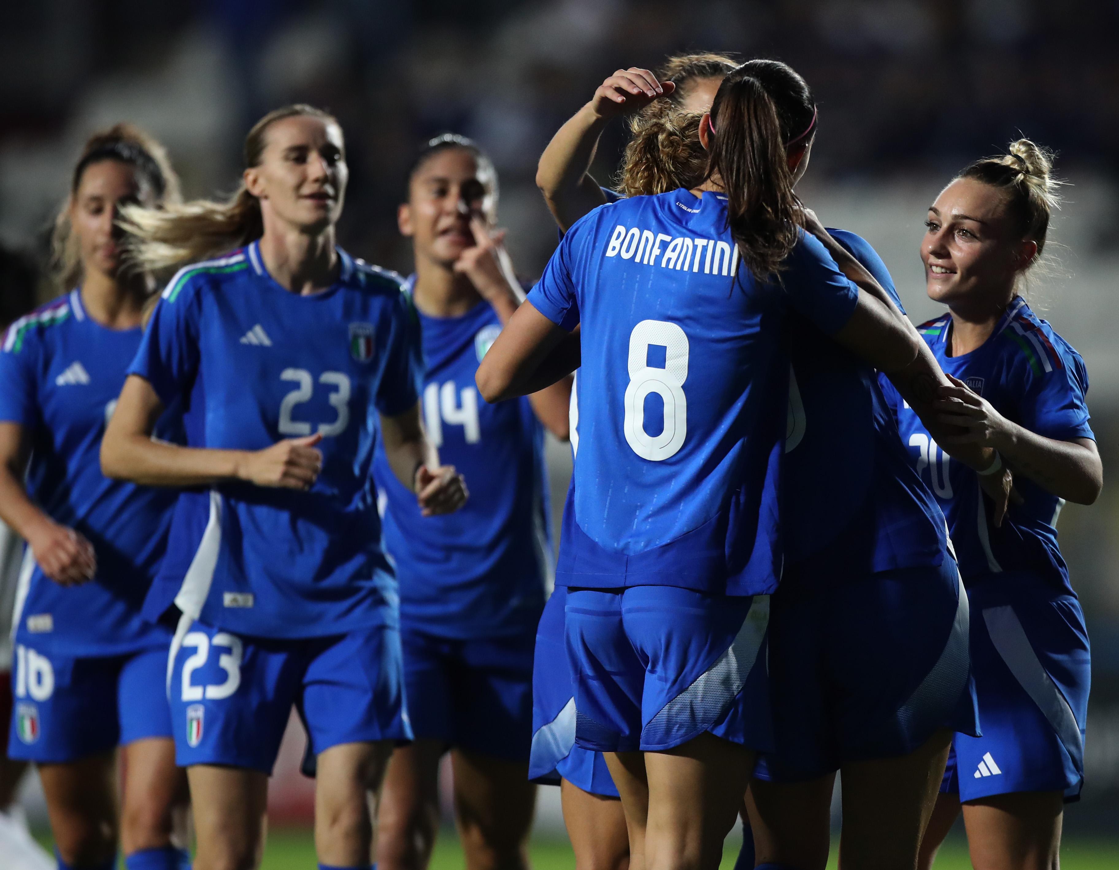 ROME, ITALY - OCTOBER 25: Italian players celebrate during the international friendly match between Italy and Malta at Stadio Tre Fontane on October 25, 2024 in Rome, Italy. (Photo by Paolo Bruno - FIGC/FIGC via Getty Images)
