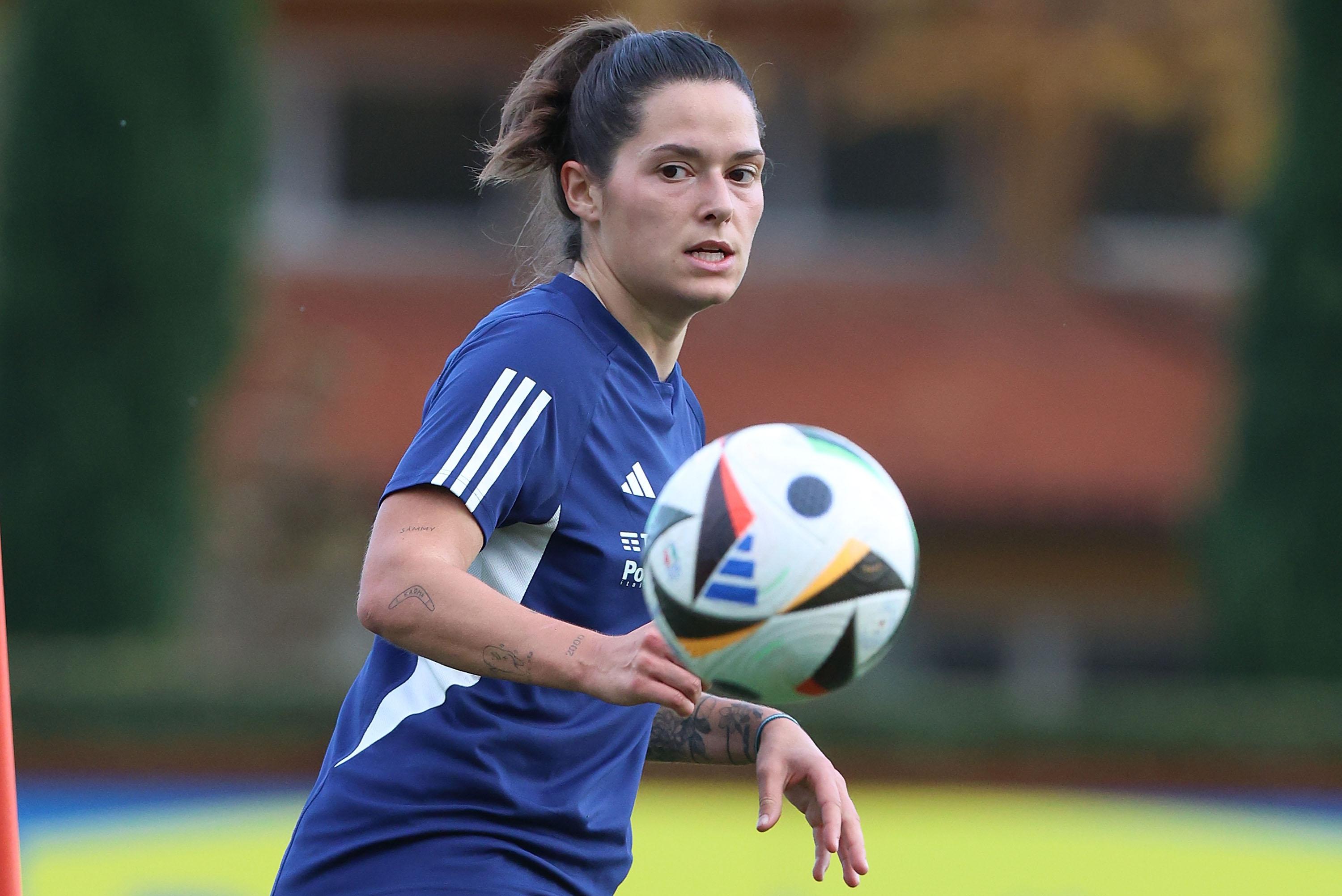 FLORENCE, ITALY - NOVEMBER 26: Nadine Nischer of Italy Women during Italy Women Training Session at Centro Tecnico Federale di Coverciano on November 26, 2024 in Florence, Italy. (Photo by Gabriele Maltinti - FIGC/FIGC via Getty Images) *** Local Caption *** Nadine Nischer