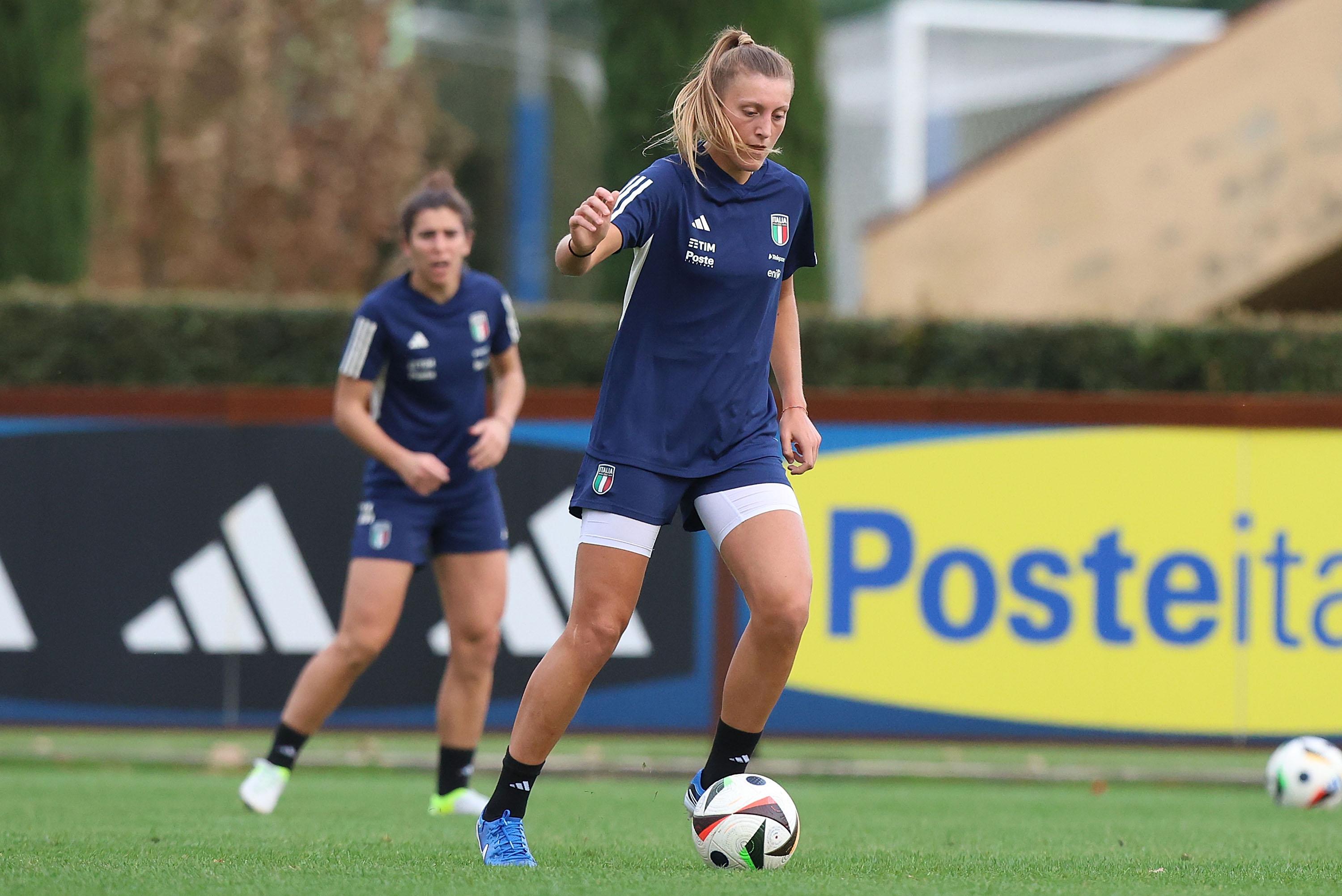 FLORENCE, ITALY - NOVEMBER 26: Federica D'Auria of Italy Women during Italy Women Training Session at Centro Tecnico Federale di Coverciano on November 26, 2024 in Florence, Italy. (Photo by Gabriele Maltinti - FIGC/FIGC via Getty Images) *** Local Caption *** Federica D'Auria