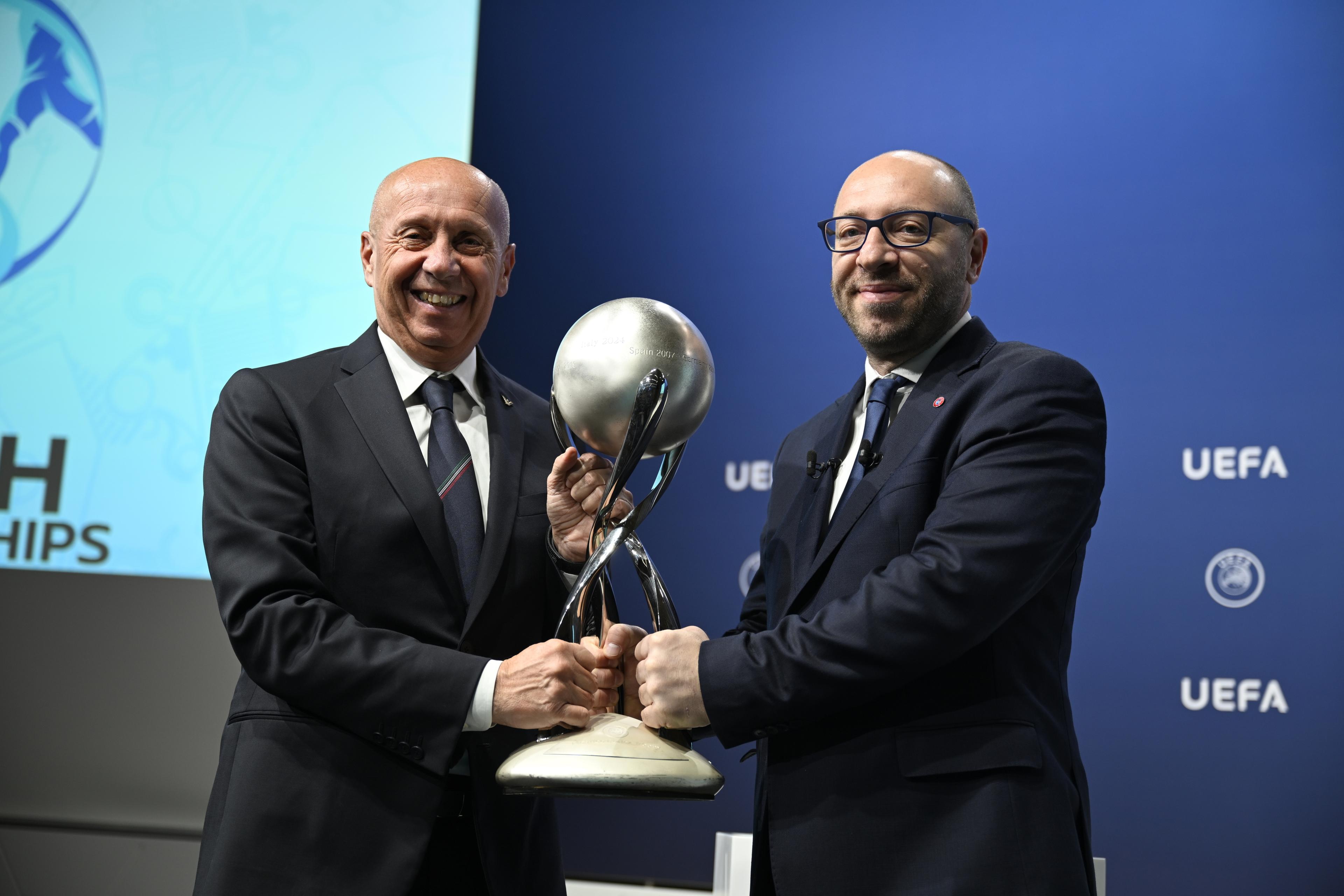 La UEFA assegna per la prima volta il trofeo 'Maurice Burlaz' alla FIGC. Gravina: \"Riconoscimento che certifica l'ottimo lavoro del Club Italia\"