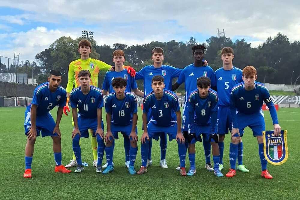 Goleada al debutto nel Torneo di Sviluppo UEFA per l'Italia: 6-2 alla Turchia. Battisti: \"Bravi a gestire l'emozione\"