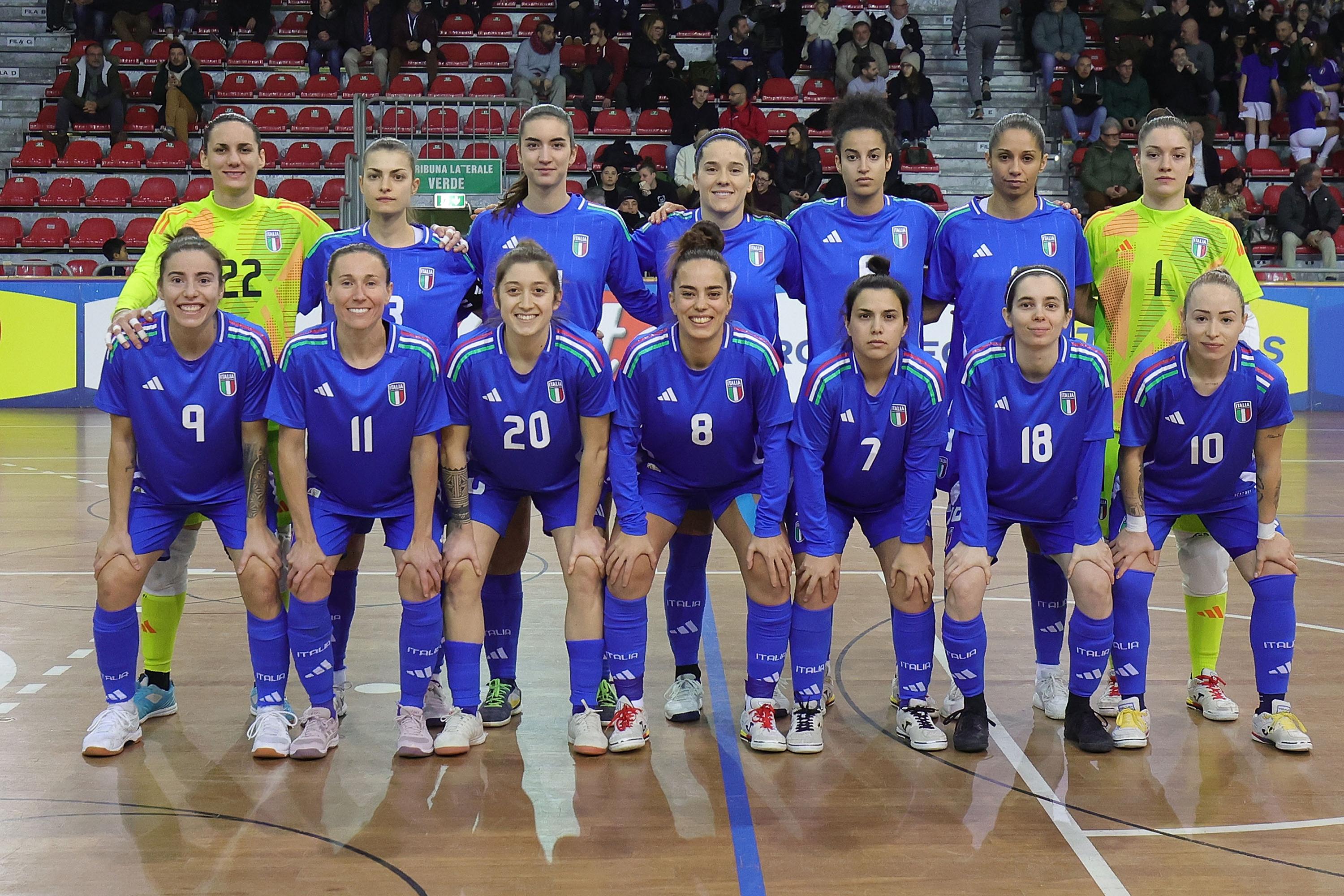 Le Azzurre volano a Parigi per le amichevoli con la Francia. Salvatore: \"Mi aspetto ulteriori miglioramenti\"