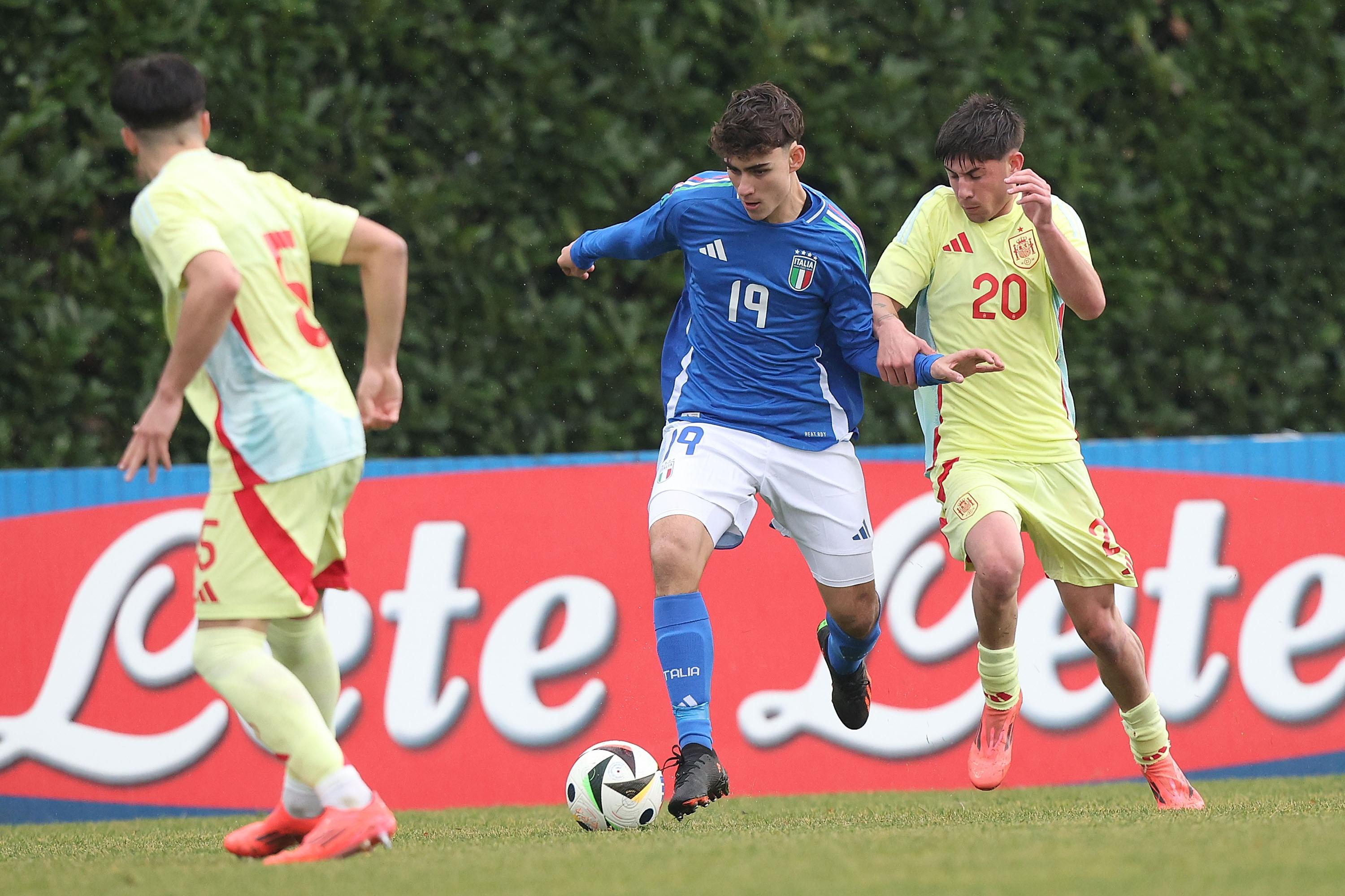 FLORENCE, ITALY - JANUARY 21: Francesco Bellone of Italy U17 in action during the International Friendly match between Italy U17 and Spain U17 on January 21, 2025 in Florence, Italy.  (Photo by Gabriele Maltinti - FIGC/FIGC via Getty Images) *** Local Caption *** Francesco Bellone