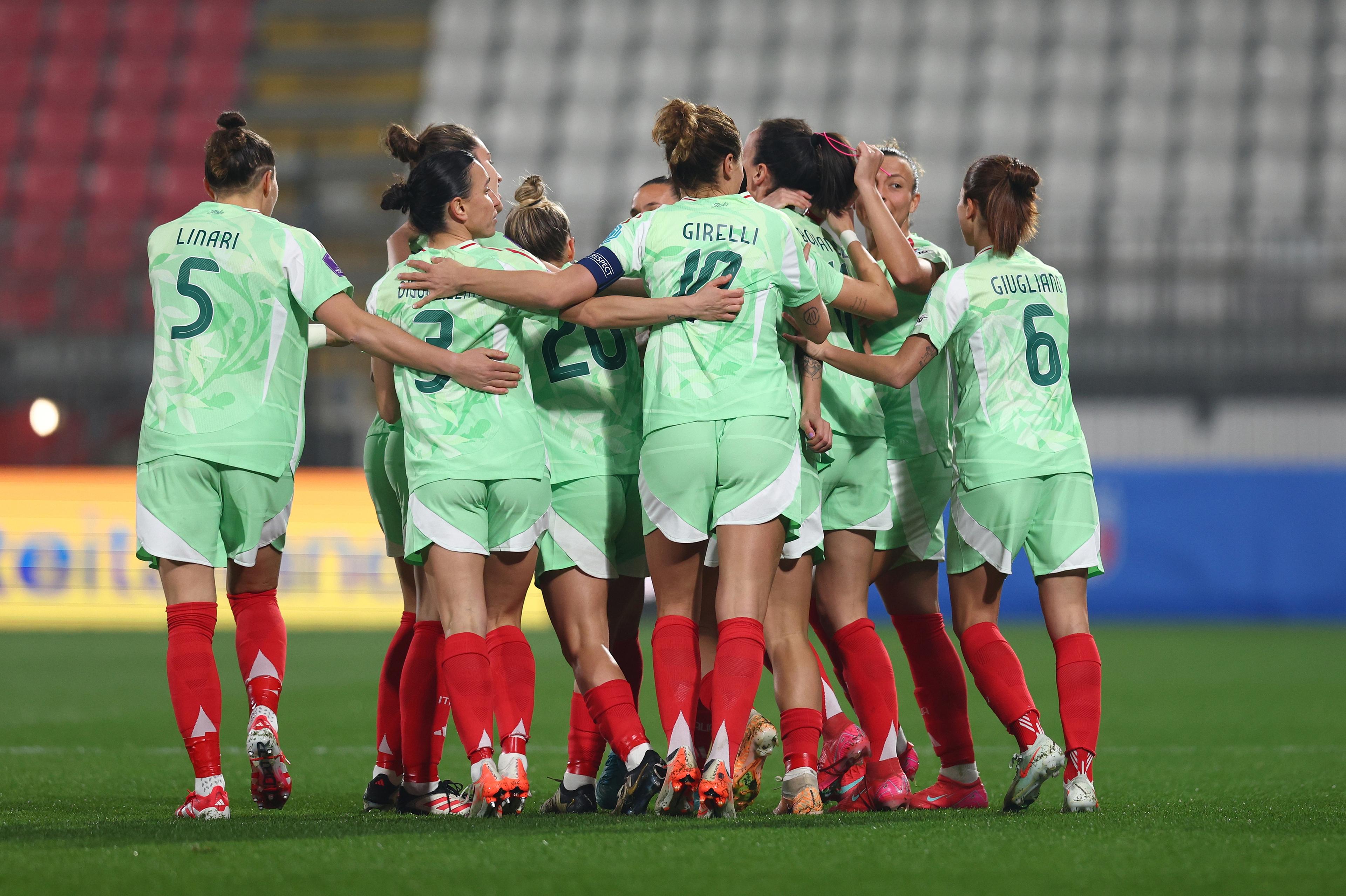 MONZA, ITALY - FEBRUARY 21: Barbara Bonansea of Italy celebrates after scoring her team's first goal during the UEFA Women's Nations League 2024/25 Group A4 MD1 match between Italy and Wales at Stadio Brianteo on February 21, 2025 in Monza, Italy. (Photo by Francesco Scaccianoce/FIGC via Getty Images)