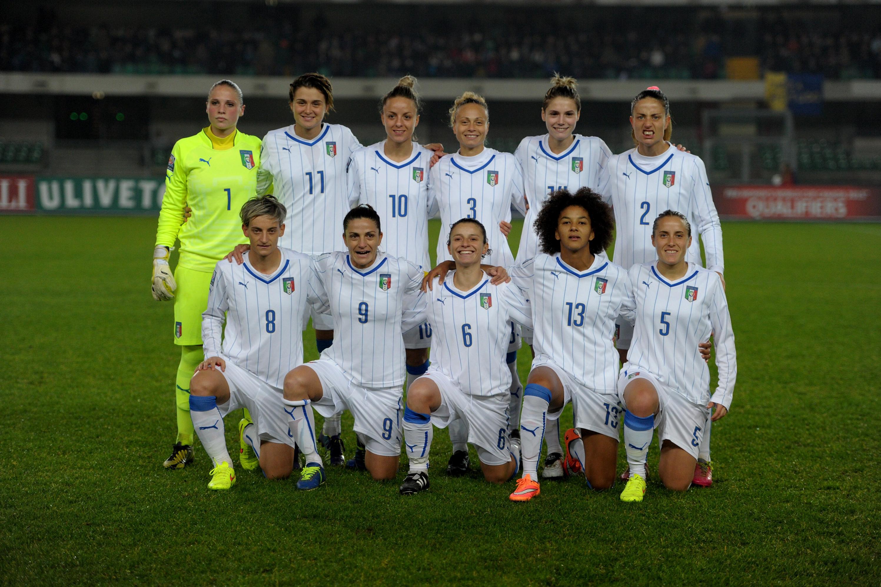 VERONA, ITALY - NOVEMBER 27: Italy players pose for a team photo before the FIFA Women\\'s World Cup Qualifier match between Italy and Netherlands at Stadio Marc\\'Antonio Bentegodi on November 27, 2014 in Verona, Italy.  (Photo by Dino Panato/Getty Images)