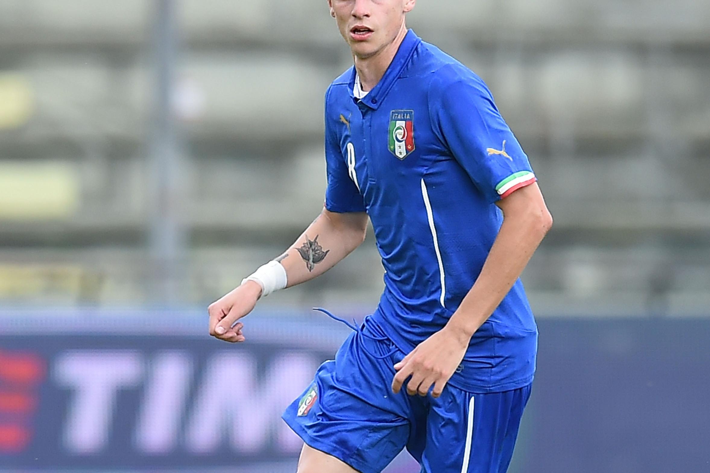 L\\'AQUILA, ITALY - JUNE 04:  Daniele Baselli of Italy in action during the international friendly match between Italy U21 and Montenegro U21 on June 4, 2014 in L\\'Aquila, Italy.  (Photo by Giuseppe Bellini/Getty Images)