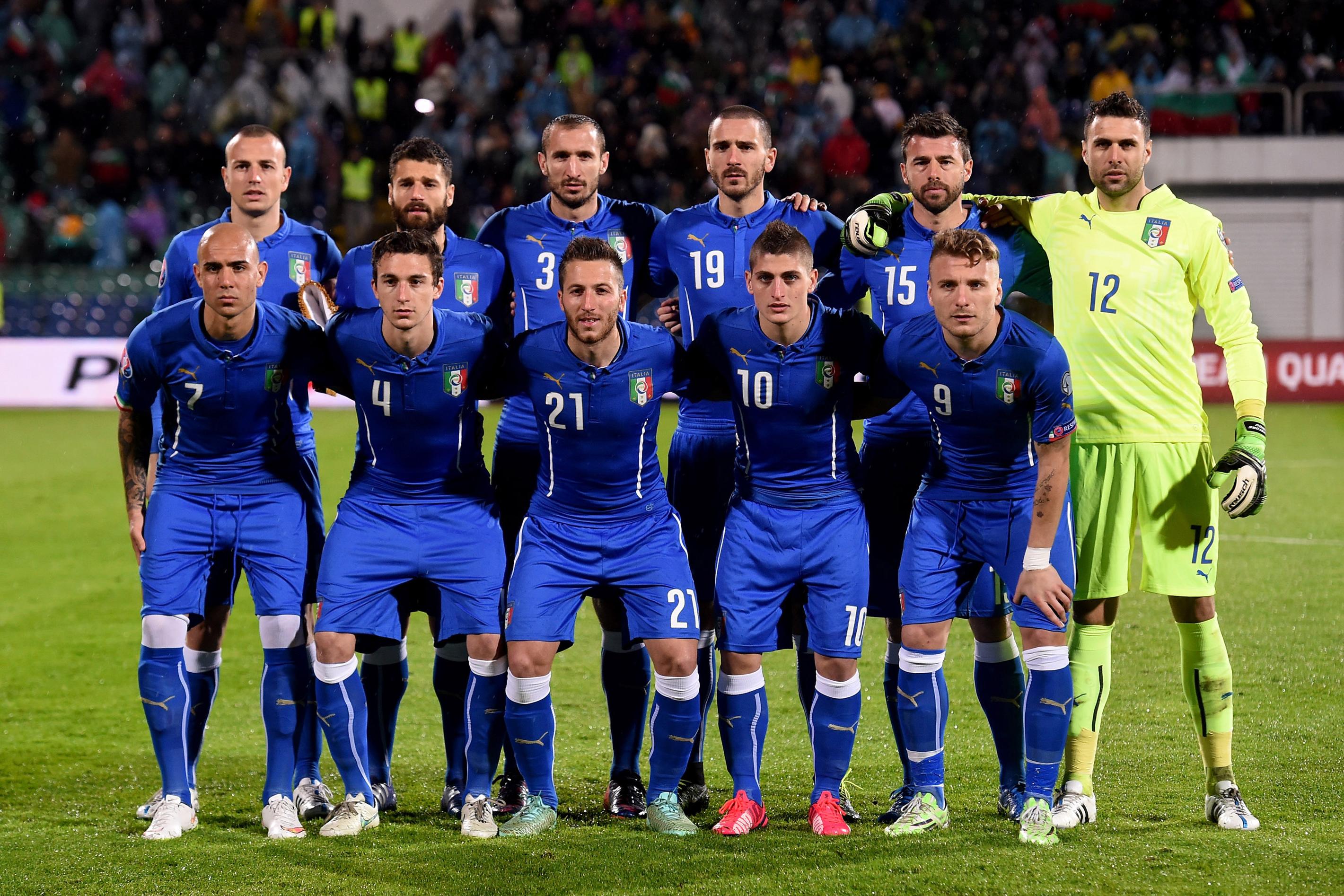 SOFIA, BULGARIA - MARCH 28: The Italy team pose for a photo prior to the Euro 2016 Qualifier match between Bulgaria and Italy at Vasil Levski National Stadium on March 28, 2015 in Sofia, Bulgaria. (Photo by Claudio Villa/Getty Images)