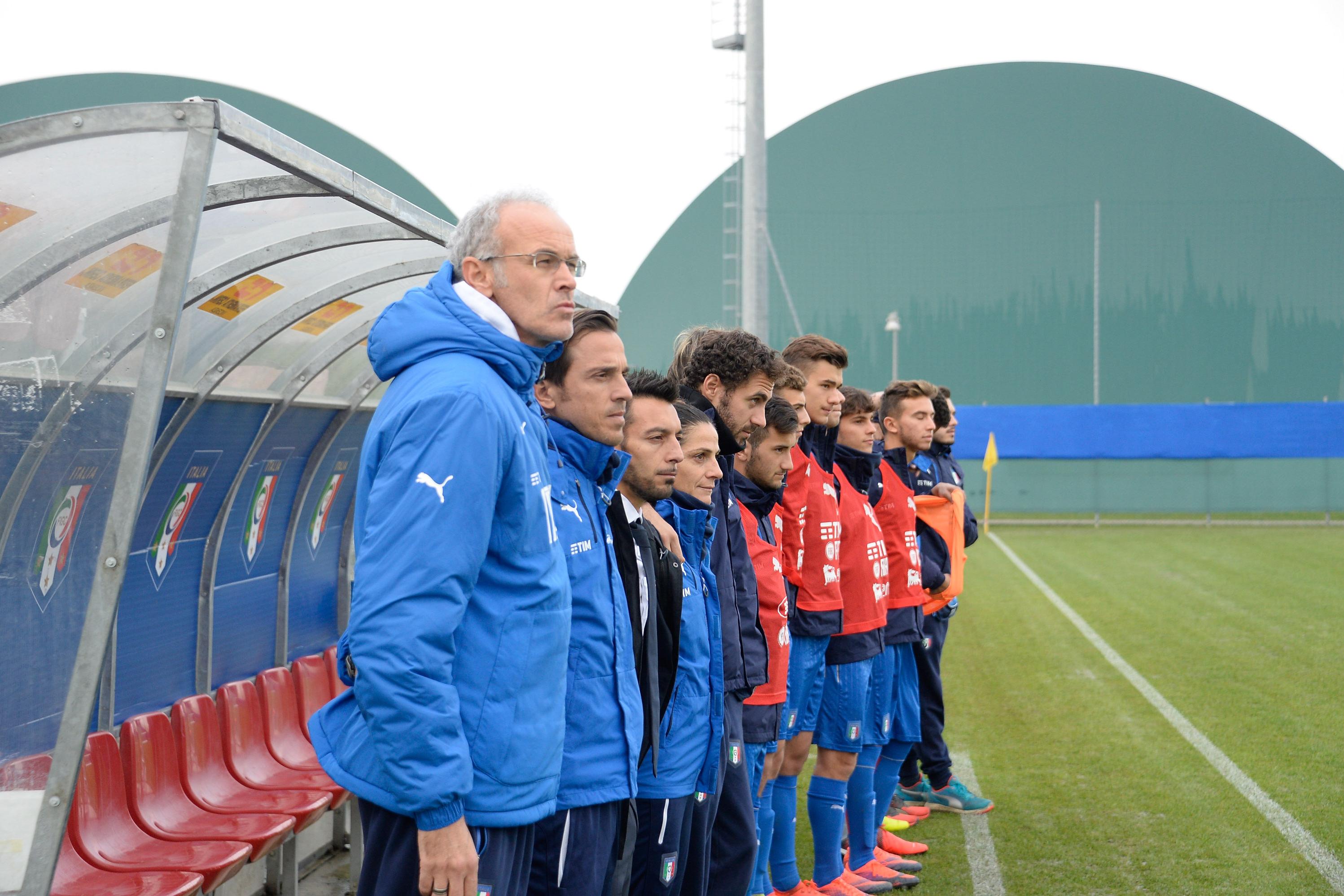 CALDOGNO, ITALY - NOVEMBER 11: Head coach of Italy U18 Paolo Nicolato (L) looks on during the international friendly match between Italy U18 and Austria U18 at Stadio Comunale on November 11, 2016 in Caldogno, Italy. (Photo by Dino Panato/Getty Images)