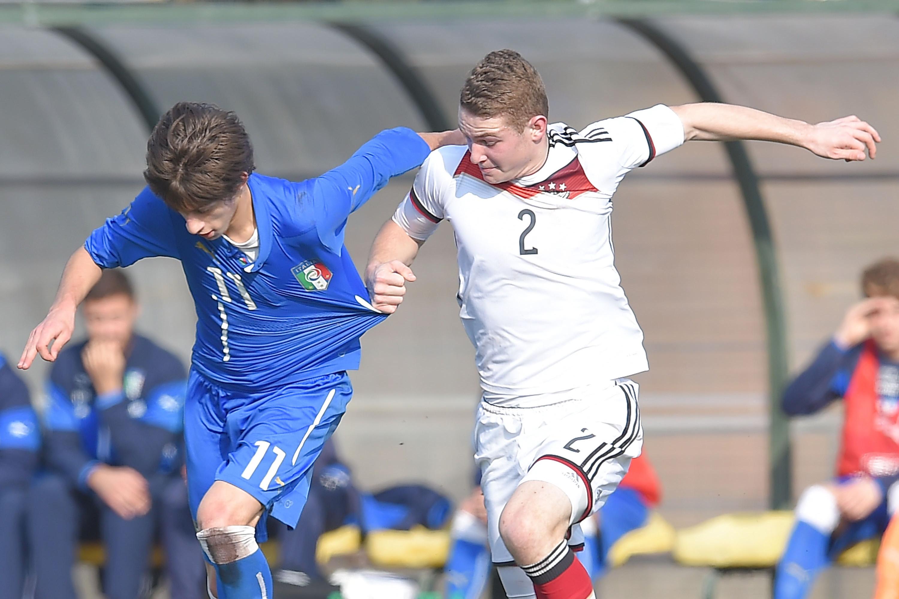 RECANATI, ITALY - MARCH 18:  Mirko Antonucci of Italy and Julian Schwermann of Germany in action during the international friendly match between U16 Italy and U16 Germany on March 18, 2015 in Recanati, Italy.  (Photo by Giuseppe Bellini/Getty Images) *** Local Caption *** Mirko Antonucci; Julian Schwermann