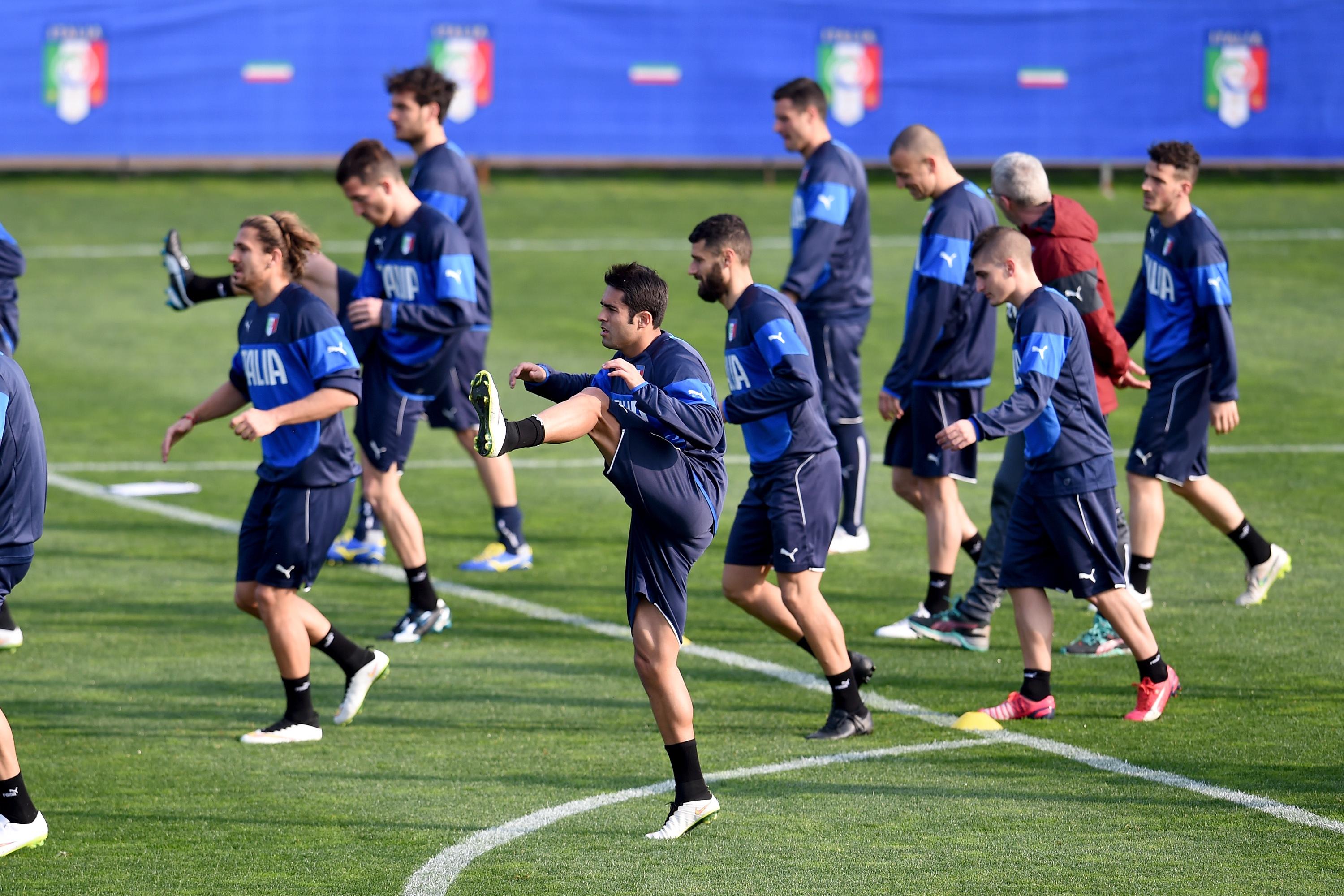 FLORENCE, ITALY - MARCH 23: Eder (C) during Italy Training Session at Coverciano on March 23, 2015 in Florence, Italy. (Photo by Claudio Villa/Getty Images) *** Local Caption *** Eder