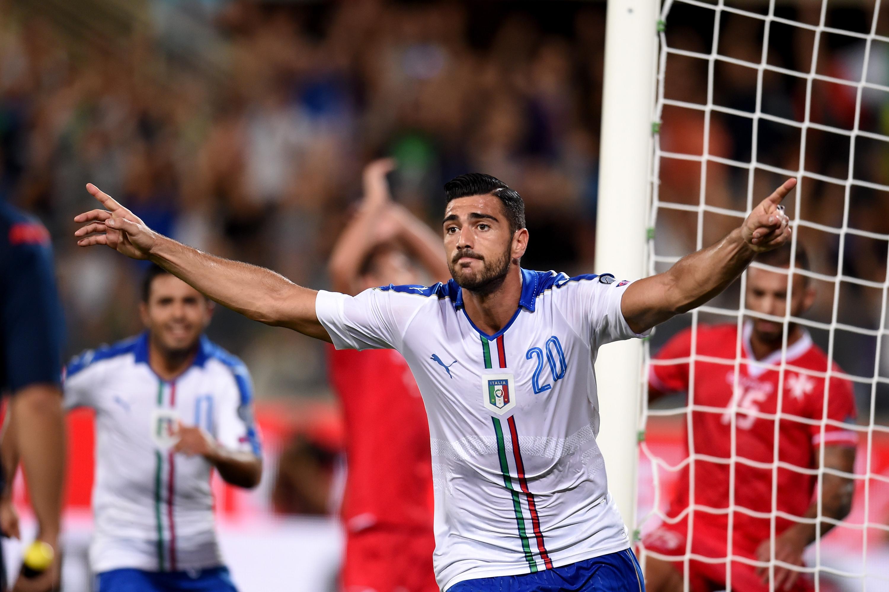 FLORENCE, ITALY - SEPTEMBER 03:  Graziano Pelle of Italy celebrates after scoring the opening goal during the EURO 2016 Group H Qualifier match between Italy and Malta during the UEFA EURO 2016 qualifier between Italy and Malta on September 3, 2015 in Florence, Italy.  (Photo by Claudio Villa/Getty Images) *** Local Caption *** Graziano Pelle