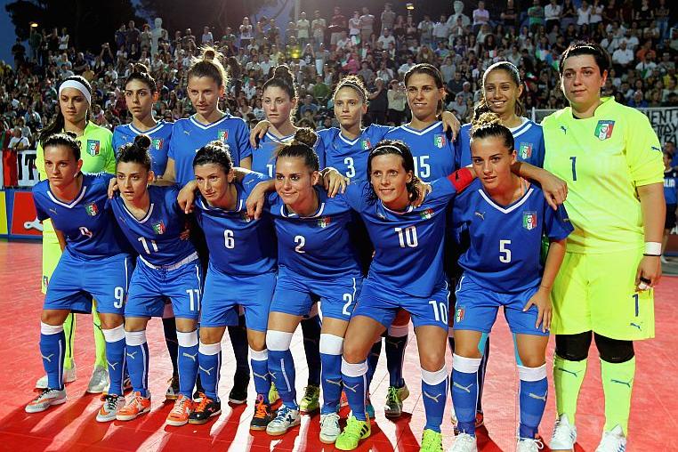 ROME, ITALY - JUNE 25:  Italy team poses before the Women\\'s Intermational Futsal friendly match between Italy and Hungary on June 25, 2015 in Rome, Italy.  (Photo by Paolo Bruno/Getty Images)