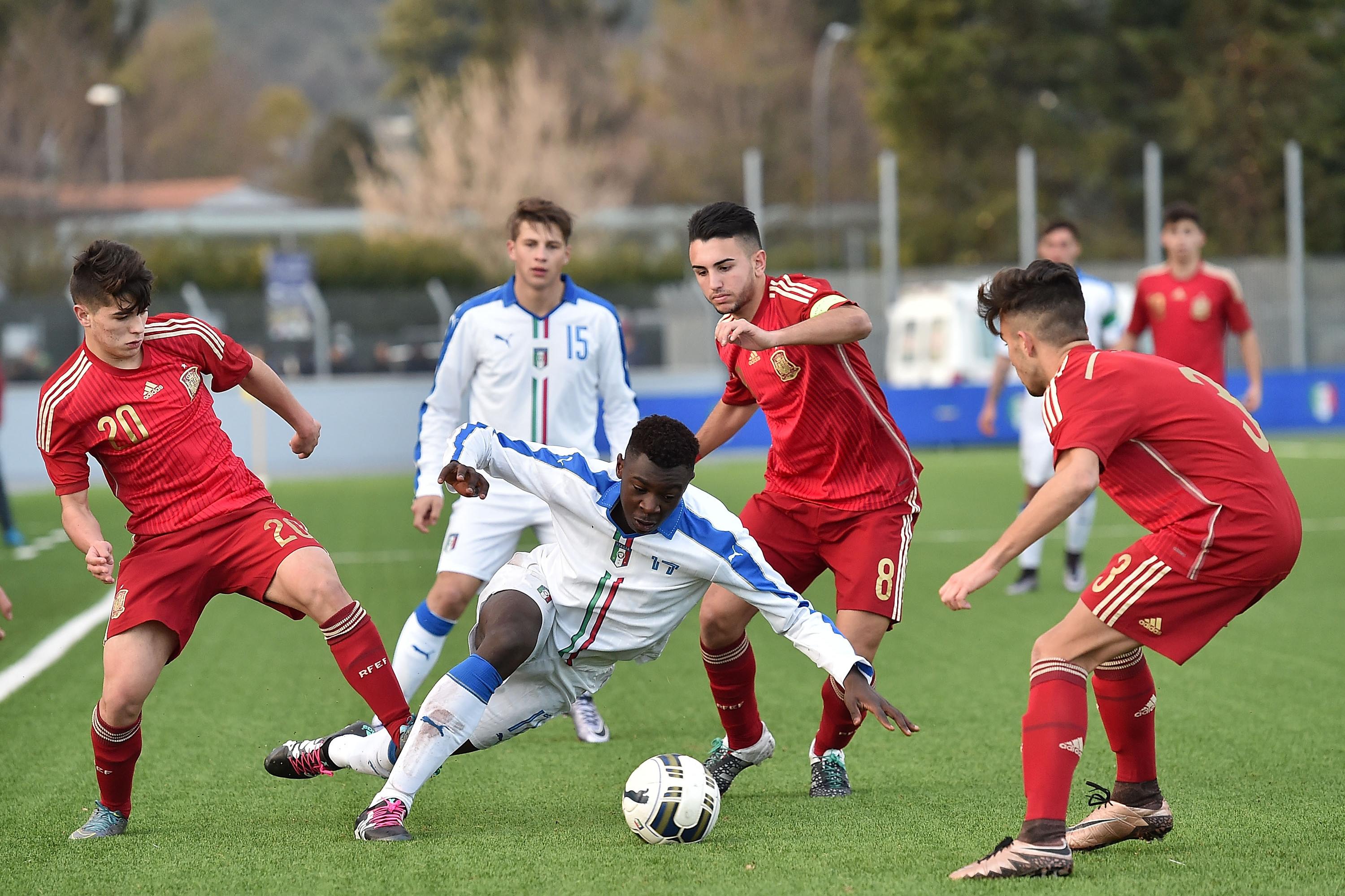 FERENTINO, ITALY - JANUARY 20: Byoti Moise Kean of Italy in action during the international friendly match between Italy U17 and Spain U17 on January 20, 2016 in Ferentino, Italy. (Photo by Giuseppe Bellini/Getty Images)