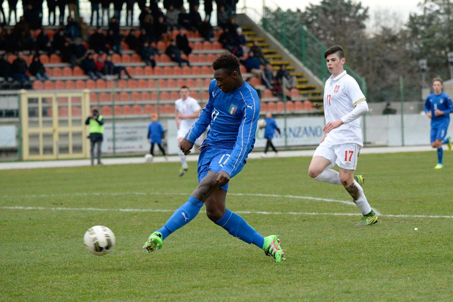 MANZANO, ITALY - FEBRUARY 16: Bioty Moise Kean of Italy U17 scores his team\\'s seconf goal during the international friendly match between Italy U17 and Serbia U17 at Stadio Comunale on February 16, 2016 in Manzano, Italy. (Photo by Dino Panato/Getty Images)