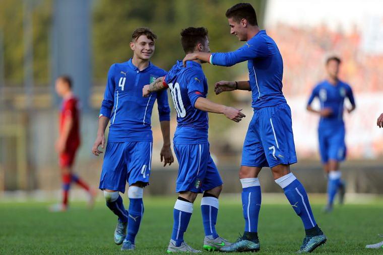 <<enter caption here>> at Stadio Marcello Melani on November 12, 2015 in Pistoia, Italy.