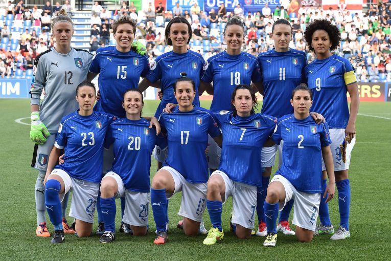 \"REGGIO NELL\\'EMILIA, ITALY - APRIL 12:  Team of Italy prior the UEFA Women\\'s Euro 2017 qualifier between Italy and Northern Ireland at Mapei Stadium - Citta\\u00A0 del Tricolore on April 12, 2016 in Reggio nell\\'Emilia, Italy  (Photo by Giuseppe Bellini/Getty Images)\"