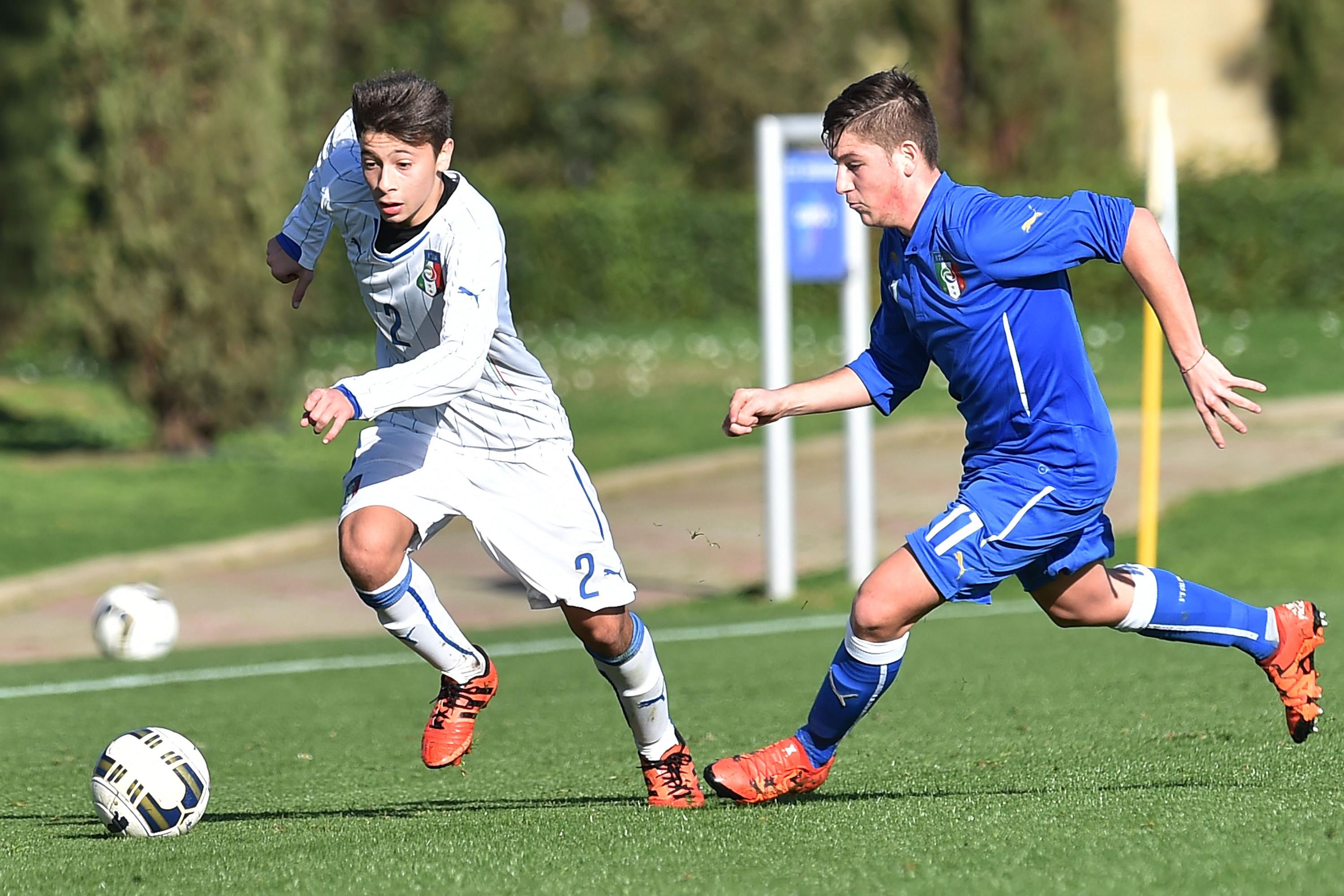 FLORENCE, ITALY - JANUARY 13: Players in action during stage of Italy Under 15 at Coverciano on January 13, 2016 in Florence, Italy. (Photo by Giuseppe Bellini/Getty Images)