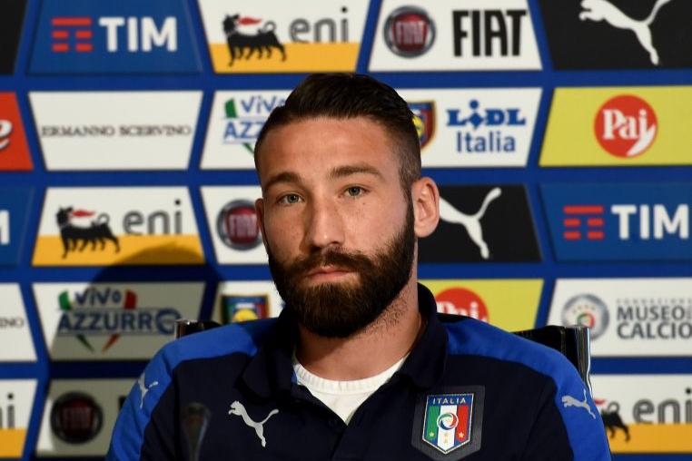 \"FLORENCE, ITALY - MAY 20: Lorenzo Tonelli of Italy speaks to the media during a press conference at the club\\'s training ground at Coverciano on May 20, 2016 in Florence, Italy. (Photo by Claudio Villa/Getty Images)\"