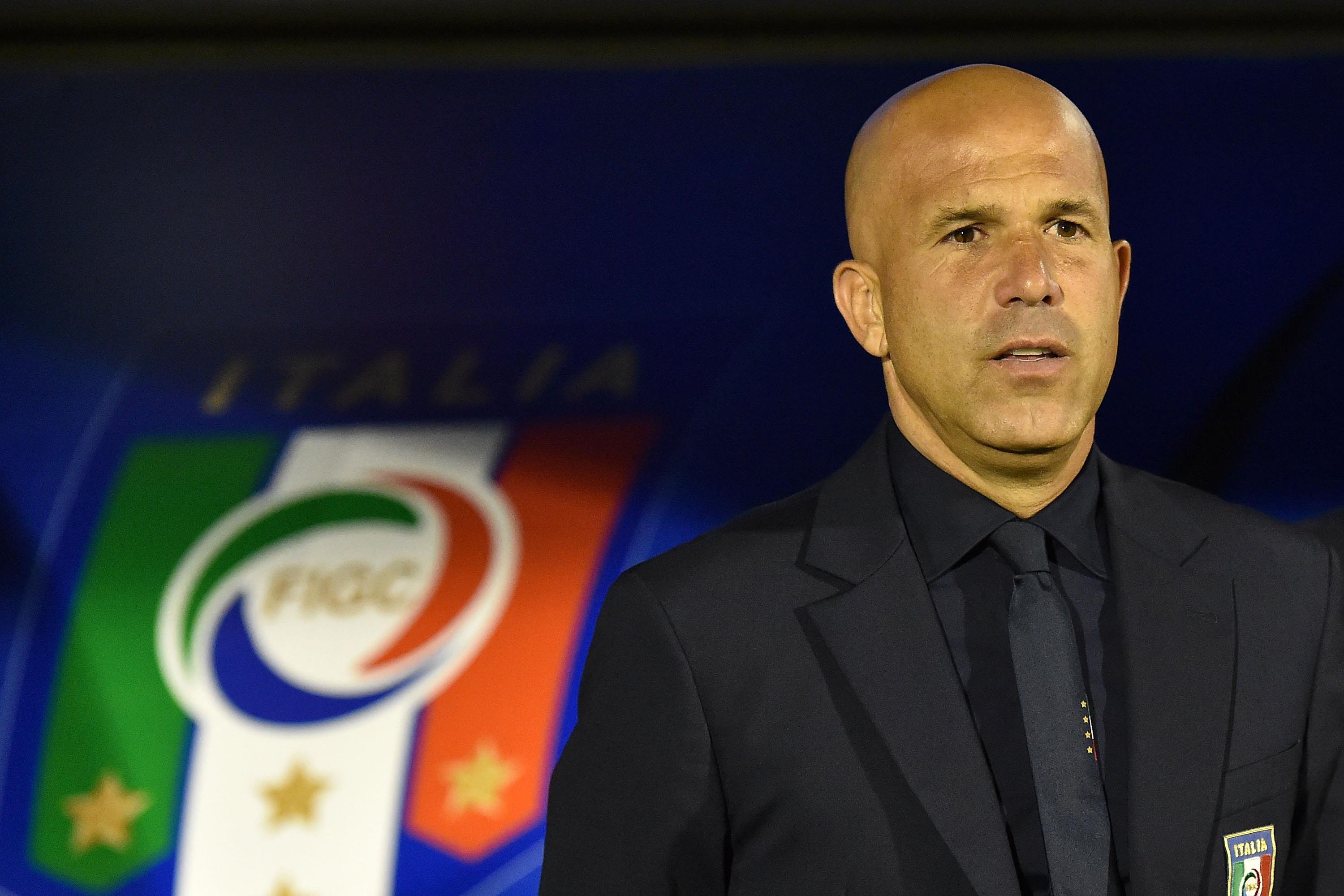 SAN BENEDETTO DEL TRONTO, ITALY - AUGUST 10: Luigi Di Biagio head coach of Italy U21 prior the international friendly match between Italy U21 and Albania U21 at Stadio Riviera delle Palme on August 10, 2016 in San Benedetto del Tronto, Italy. (Photo by Giuseppe Bellini/Getty Images)