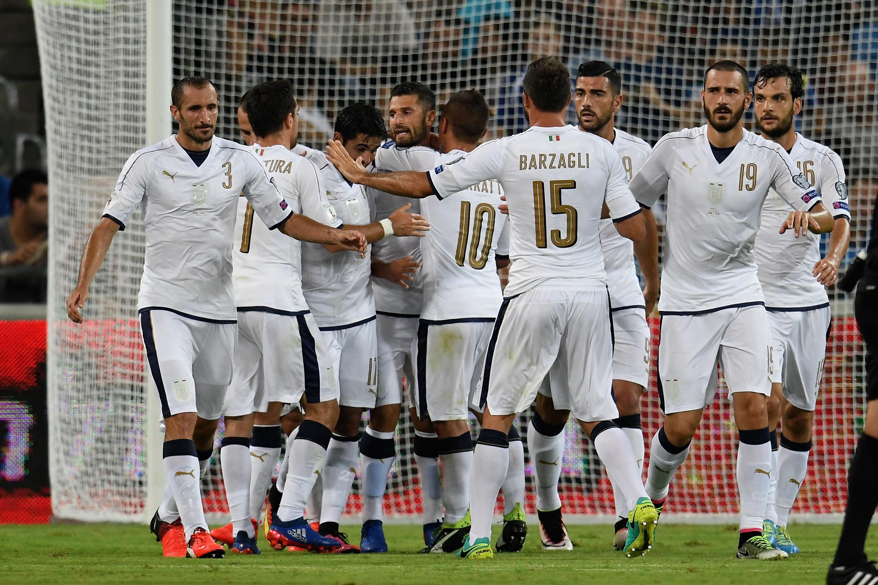 HAIFA, ISRAEL - SEPTEMBER 05:  Antonio Candreva of Italy (C) celebrates after scoring the second goal during the FIFA 2018 World Cup Qualifier between Israel and Italy at Itztadion Sammy Ofer on September 5, 2016 in Haifa, Israel .  (Photo by Claudio Villa/Getty Images)