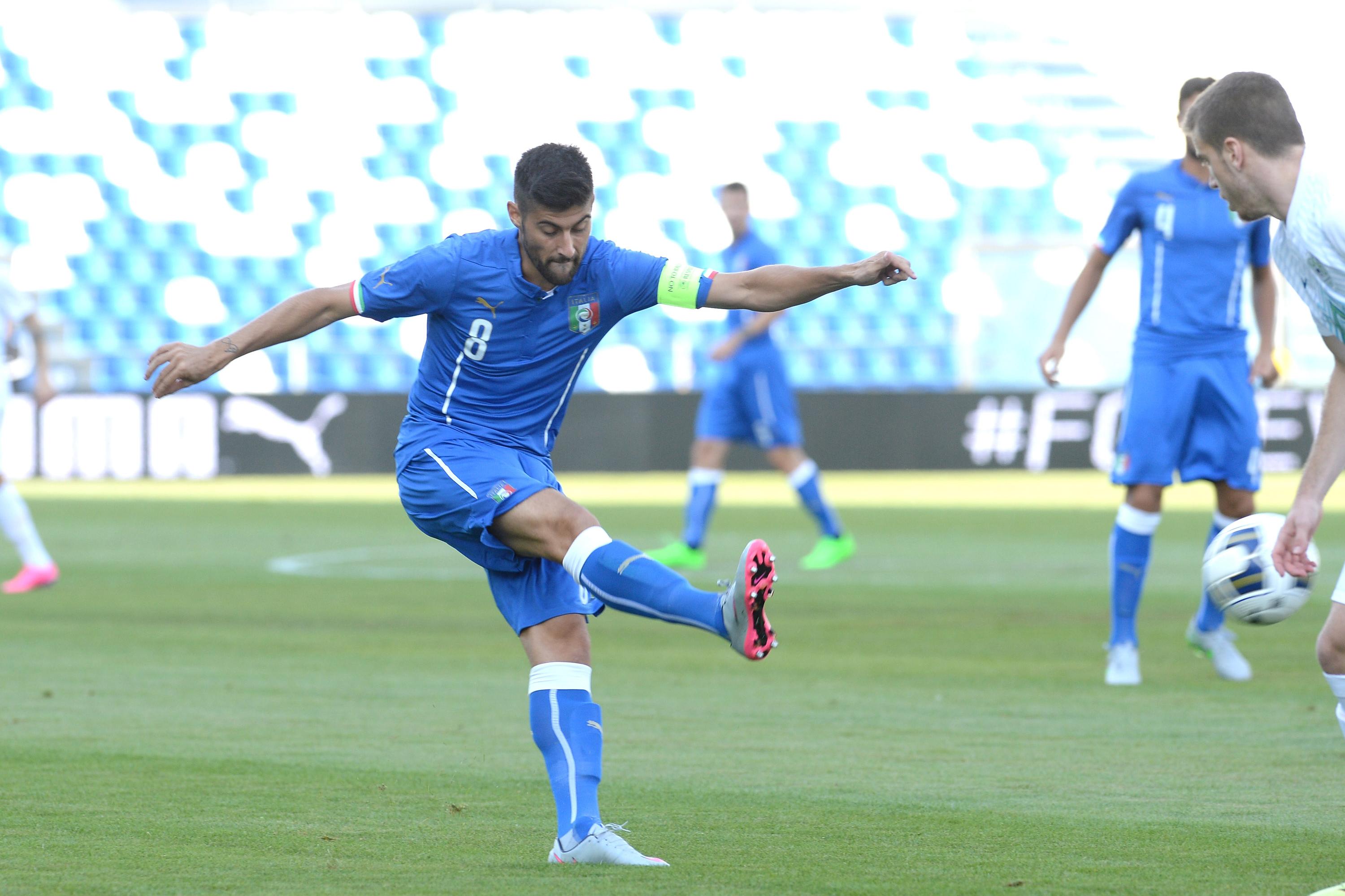 REGGIO NELL\\'EMILIA, ITALY - SEPTEMBER 08:  Marco Benassi of Italy U21 in action during the 2017 UEFA European U21 Championships   Qualifier between Italy U21 and Slovenia U21  at Mapei Stadium - Citt del Tricolore on September 8, 2015 in Reggio nell\\'Emilia, Italy.  (Photo by Dino Panato/Getty Images)
